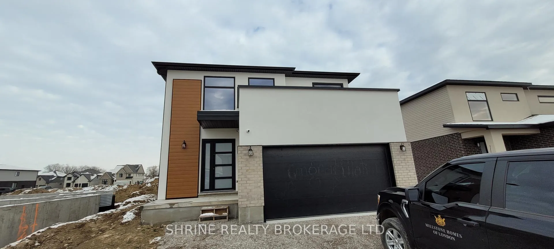 Photo 2 of 12 Kaiser Lane, Middlesex Centre, Rural Middlesex Centre — HOMEH