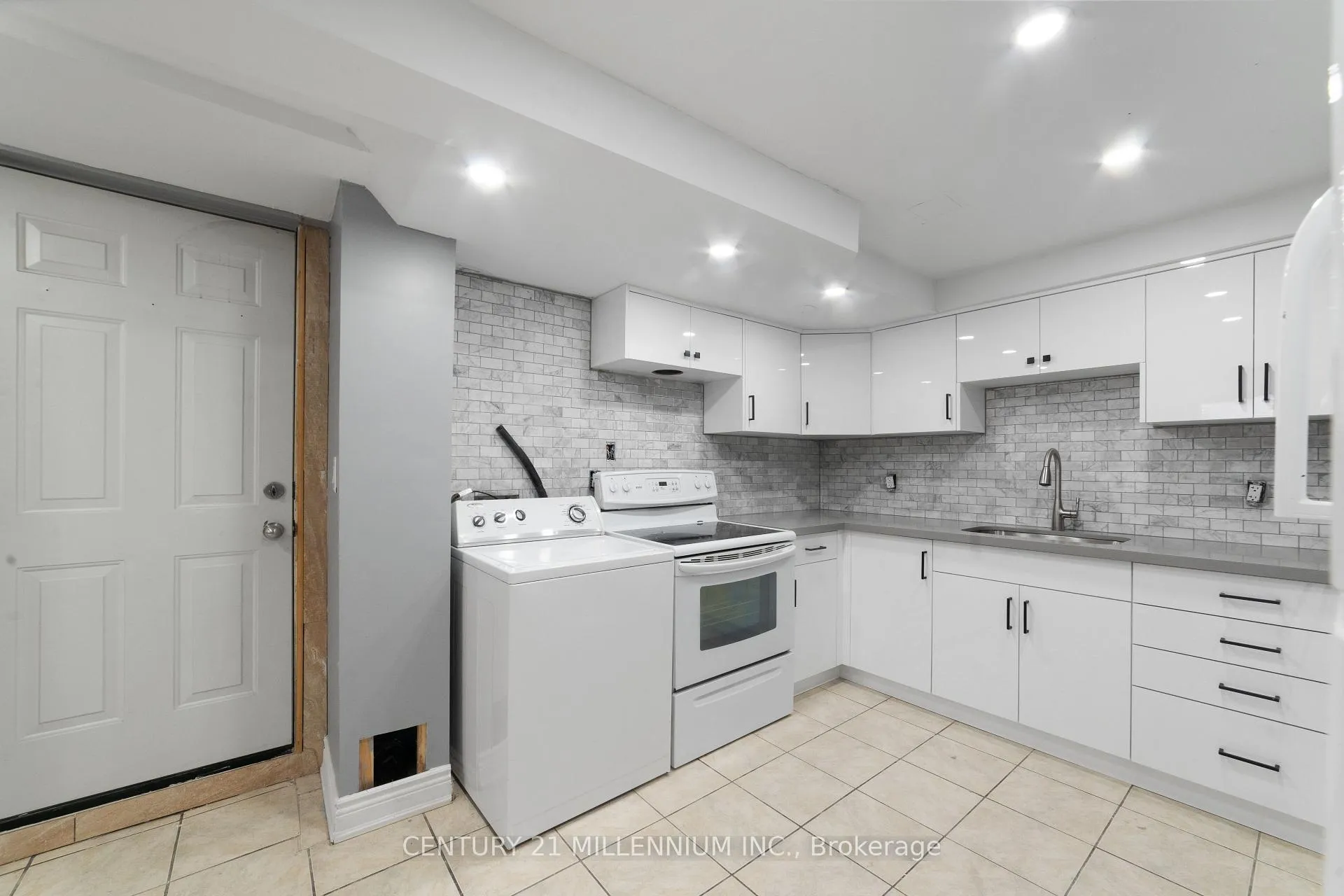 Photo 3 of Unit Lower, 26 Newman Court, Brampton, Westgate — HOMEH