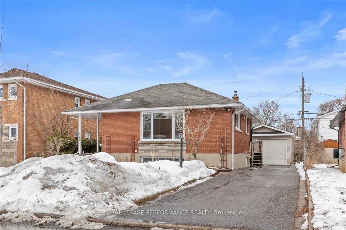 Front of 1075 Secord Avenue