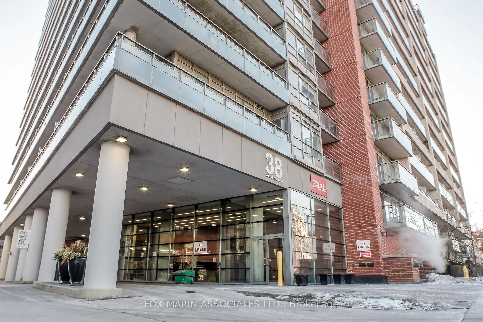 Photo 1 of Unit 828, 38 Joe Shuster Way, Toronto, Niagara — HOMEH