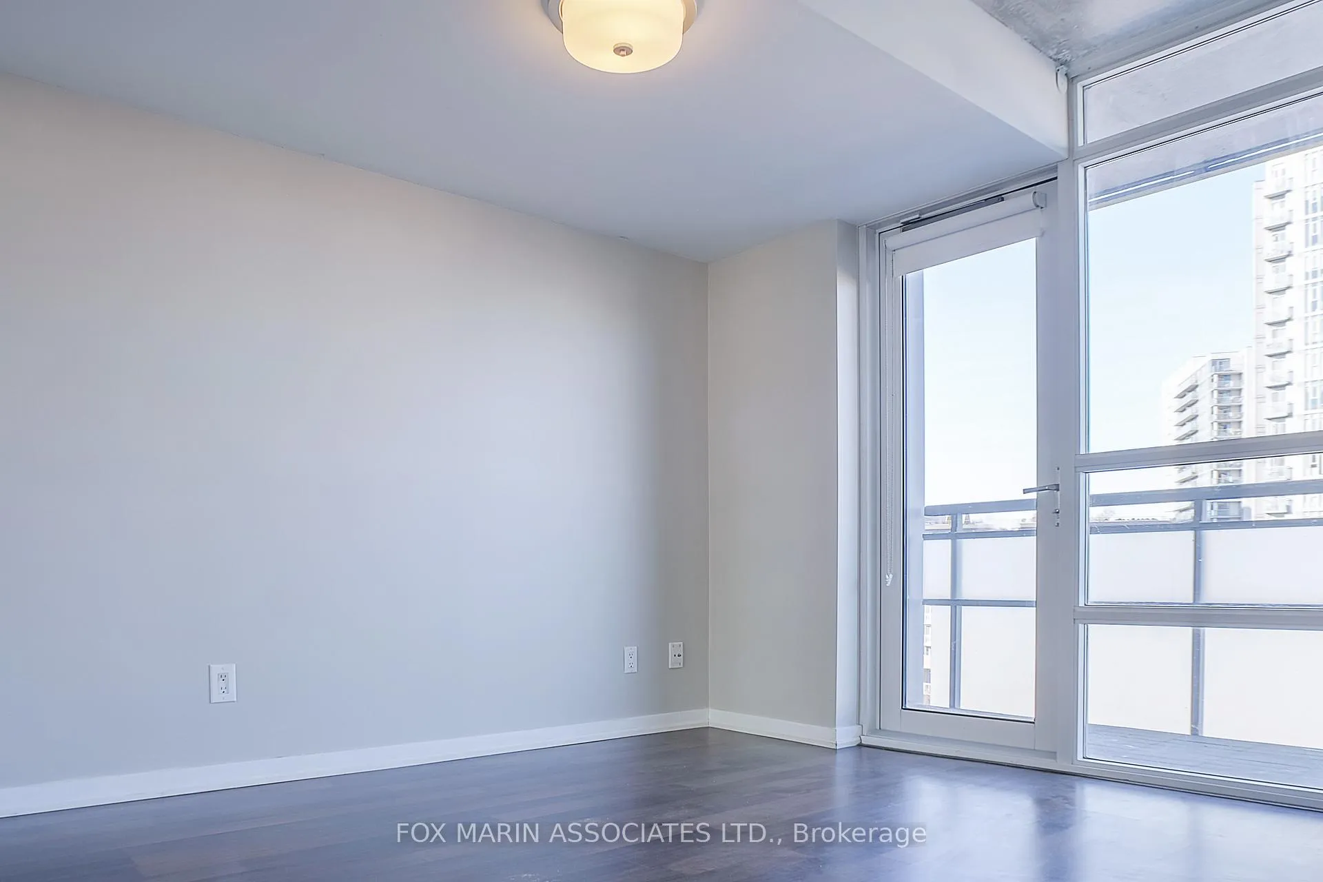 Photo 9 of Unit 828, 38 Joe Shuster Way, Toronto, Niagara — HOMEH