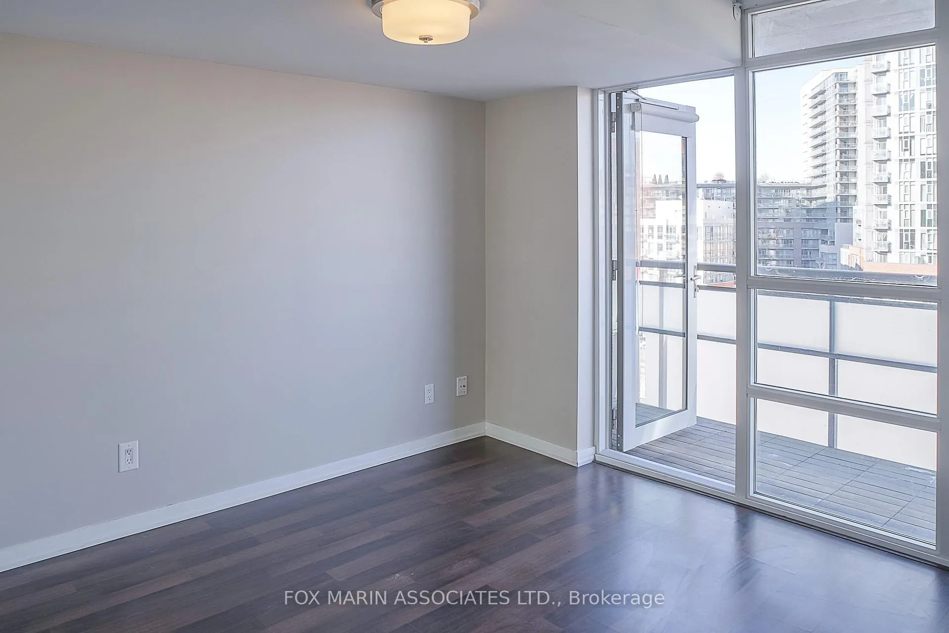 Photo 10 of Unit 828, 38 Joe Shuster Way, Toronto, Niagara — HOMEH