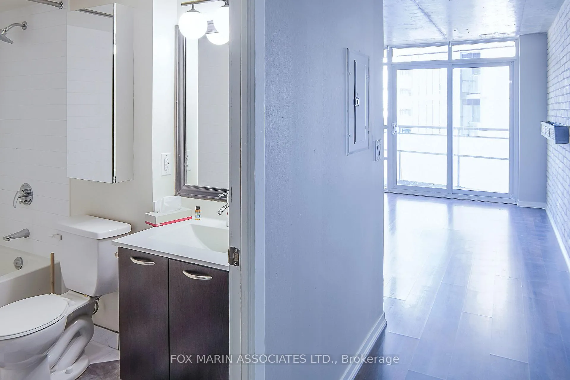 Photo 17 of Unit 828, 38 Joe Shuster Way, Toronto, Niagara — HOMEH