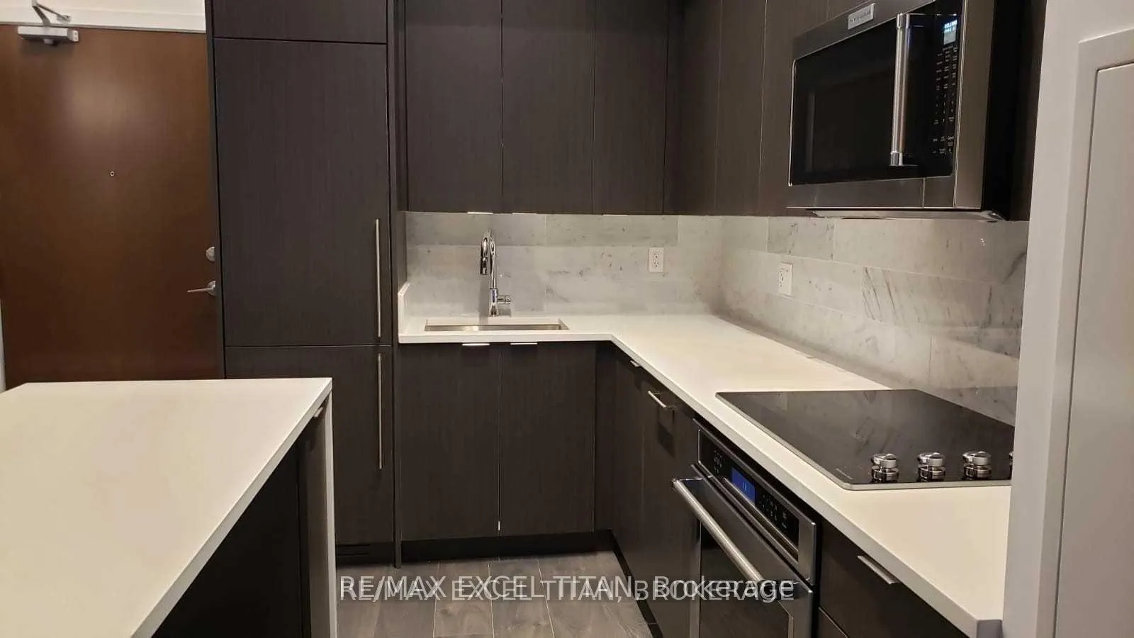 Photo 3 of Unit 722, 38 Iannuzzi Street, Toronto, Niagara — HOMEH