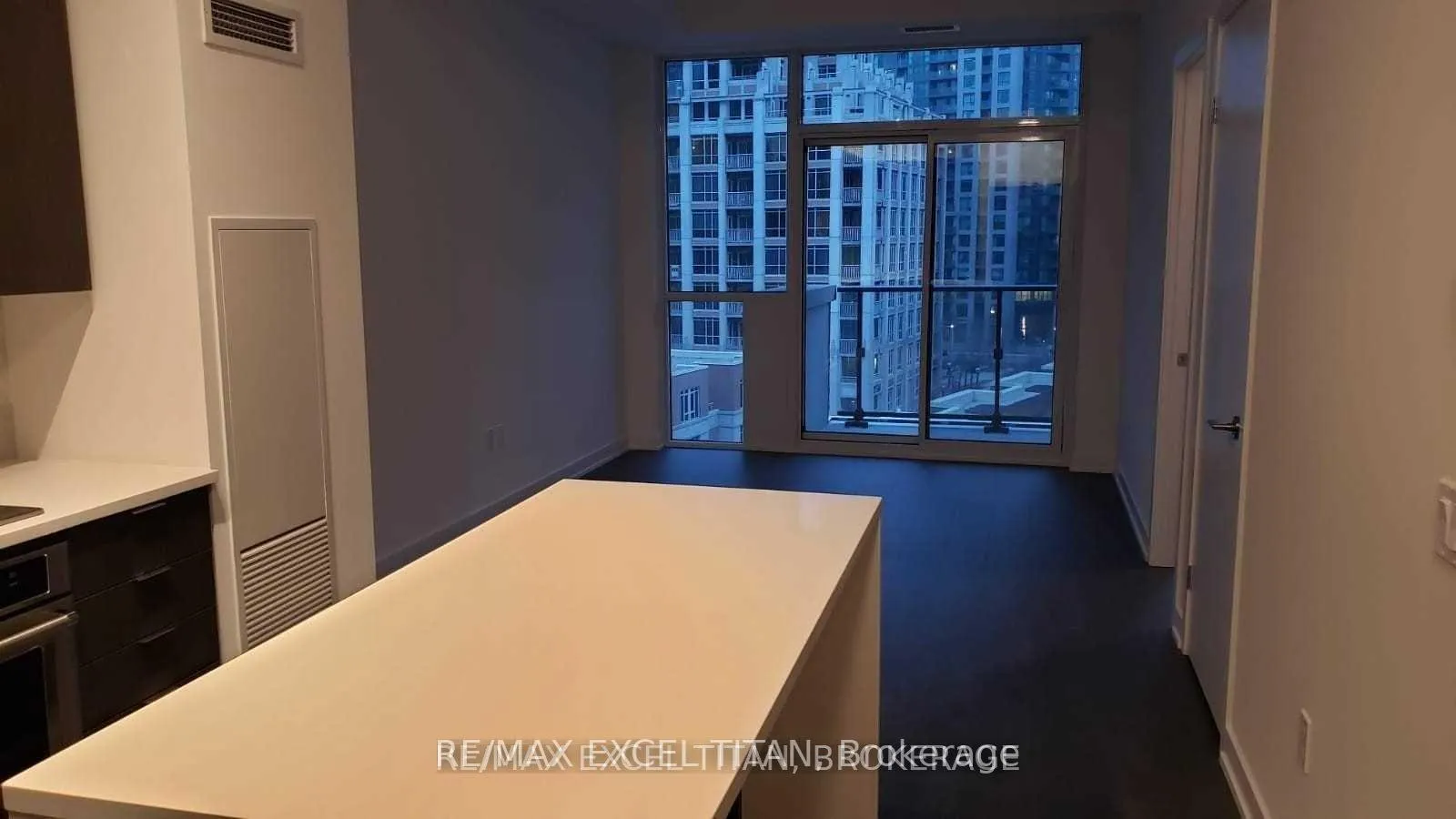 Photo 4 of Unit 722, 38 Iannuzzi Street, Toronto, Niagara — HOMEH