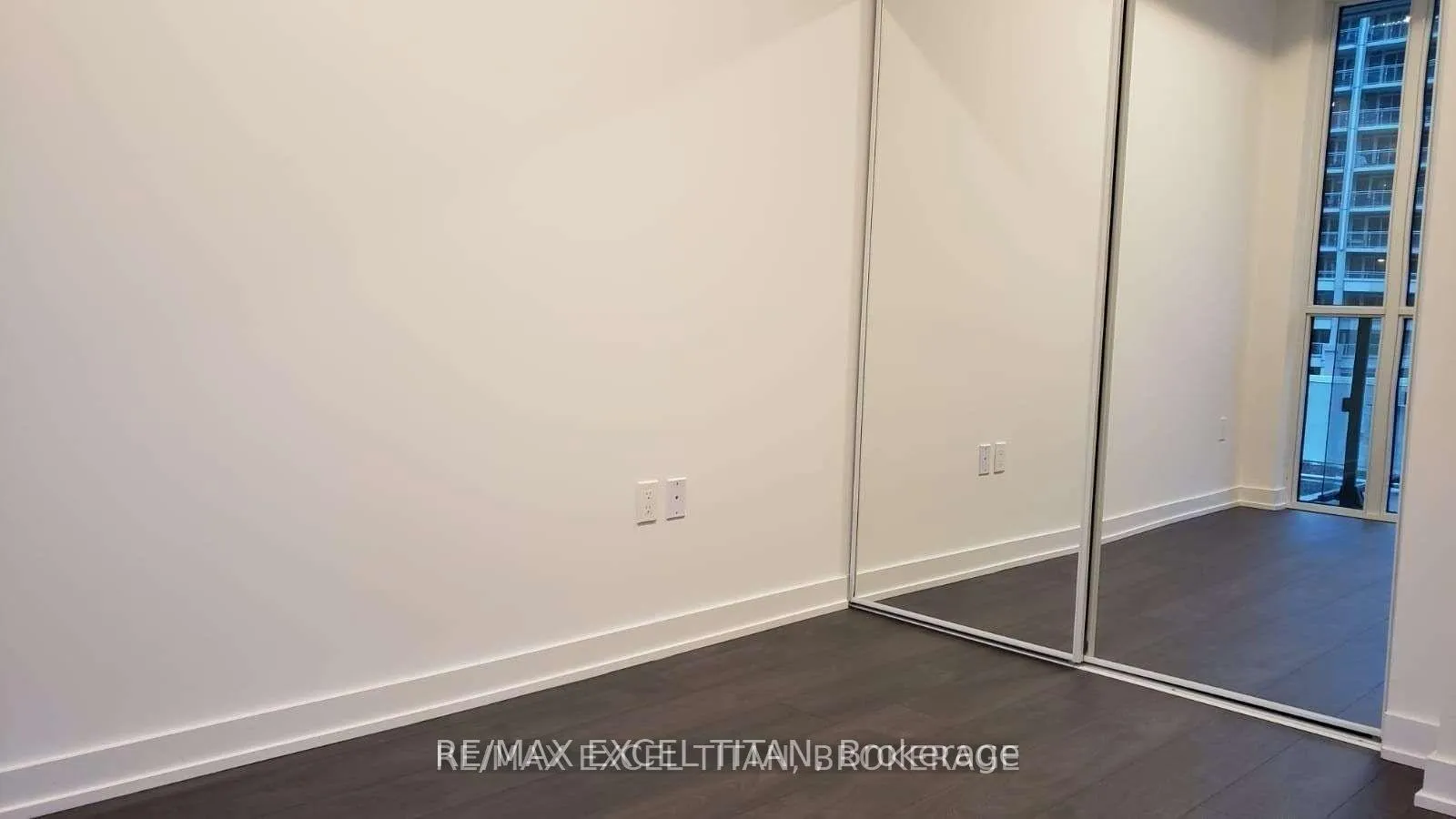 Photo 6 of Unit 722, 38 Iannuzzi Street, Toronto, Niagara — HOMEH