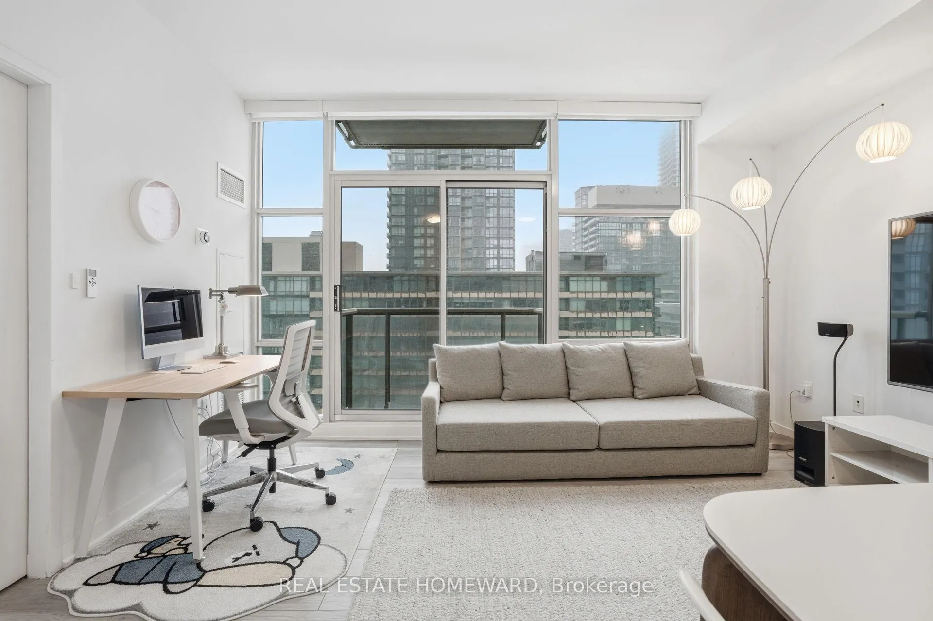 Photo 11 of Unit 708, 9 Spadina Avenue, Toronto, Waterfront Communities — HOMEH