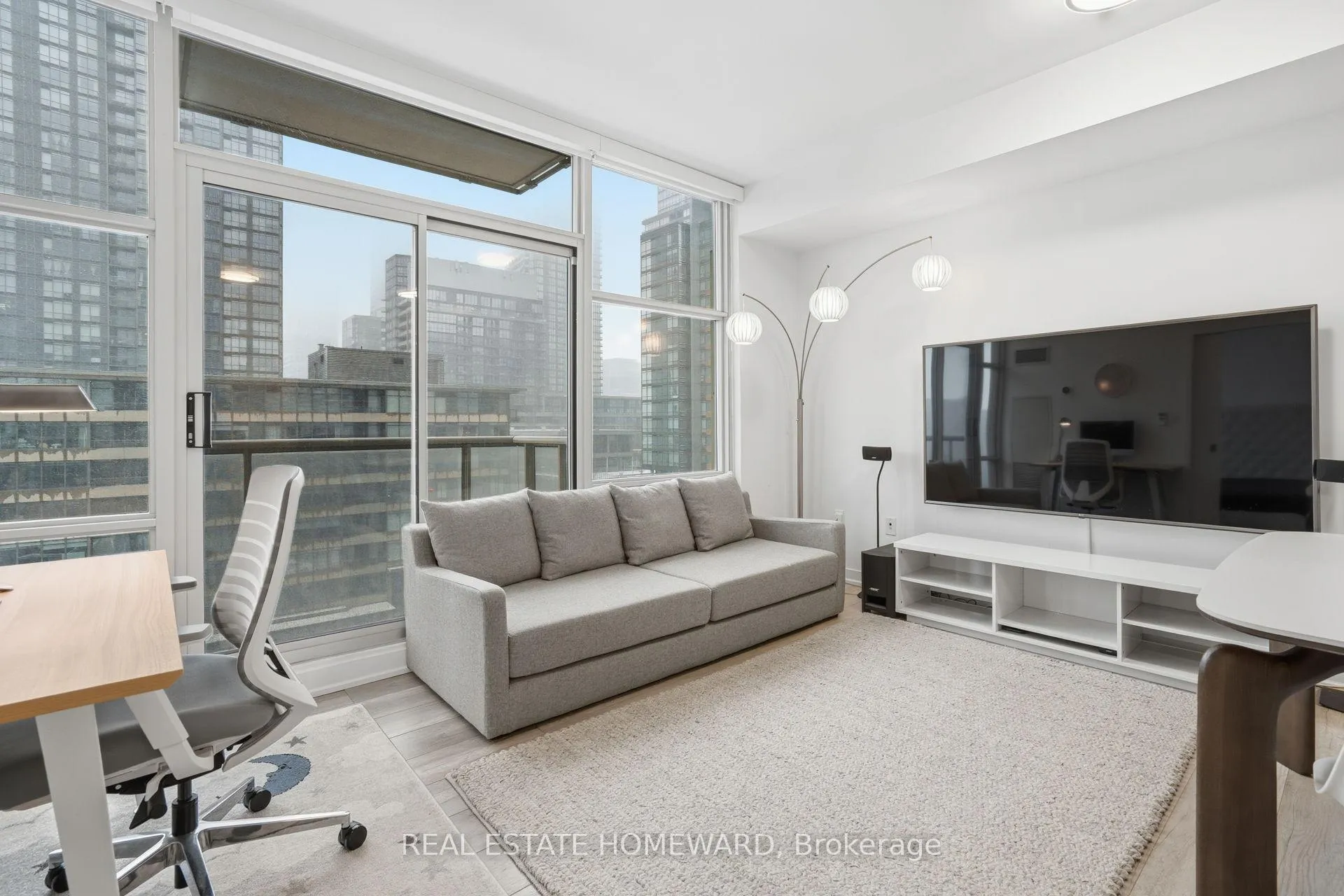 Photo 12 of Unit 708, 9 Spadina Avenue, Toronto, Waterfront Communities — HOMEH