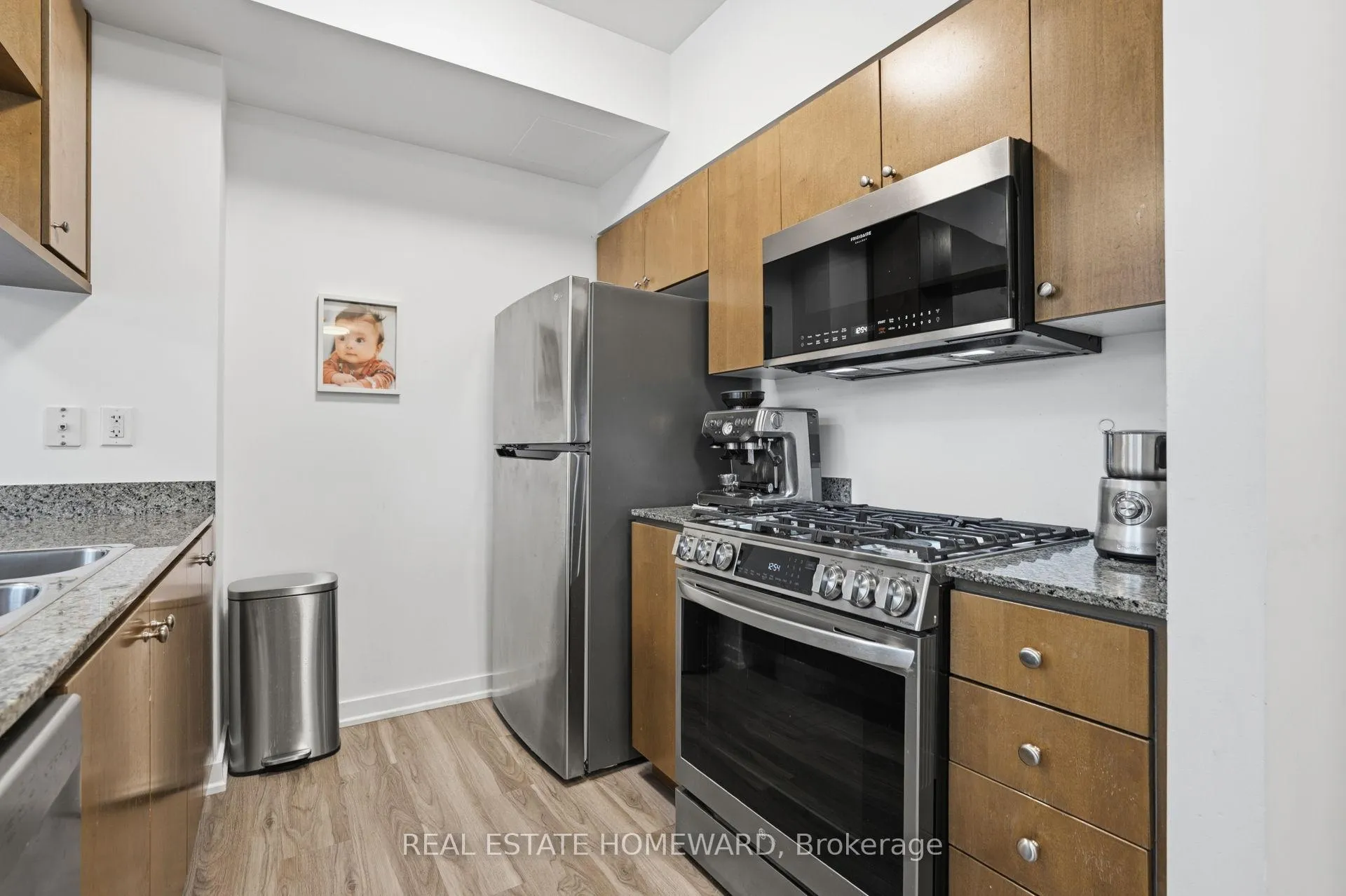 Photo 22 of Unit 708, 9 Spadina Avenue, Toronto, Waterfront Communities — HOMEH