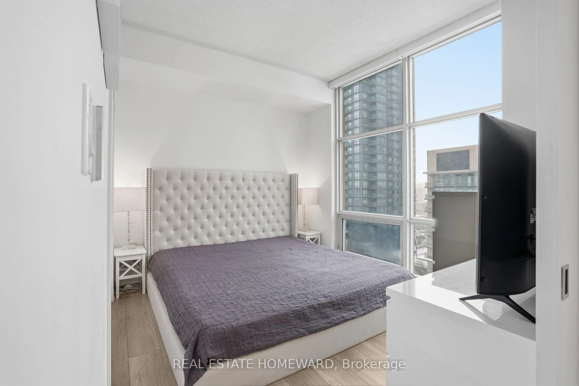 Photo 24 of Unit 708, 9 Spadina Avenue, Toronto, Waterfront Communities — HOMEH