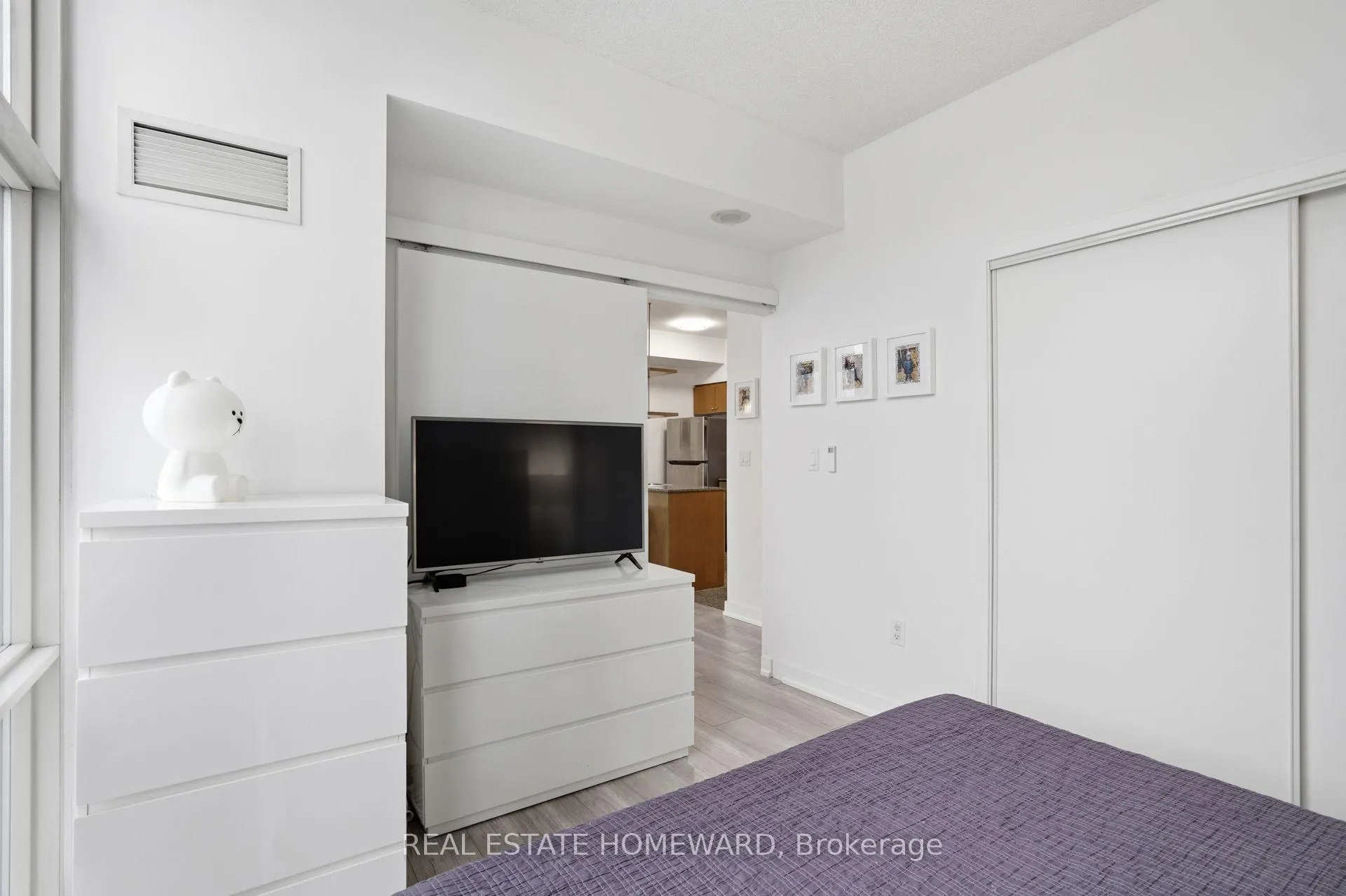 Photo 26 of Unit 708, 9 Spadina Avenue, Toronto, Waterfront Communities — HOMEH