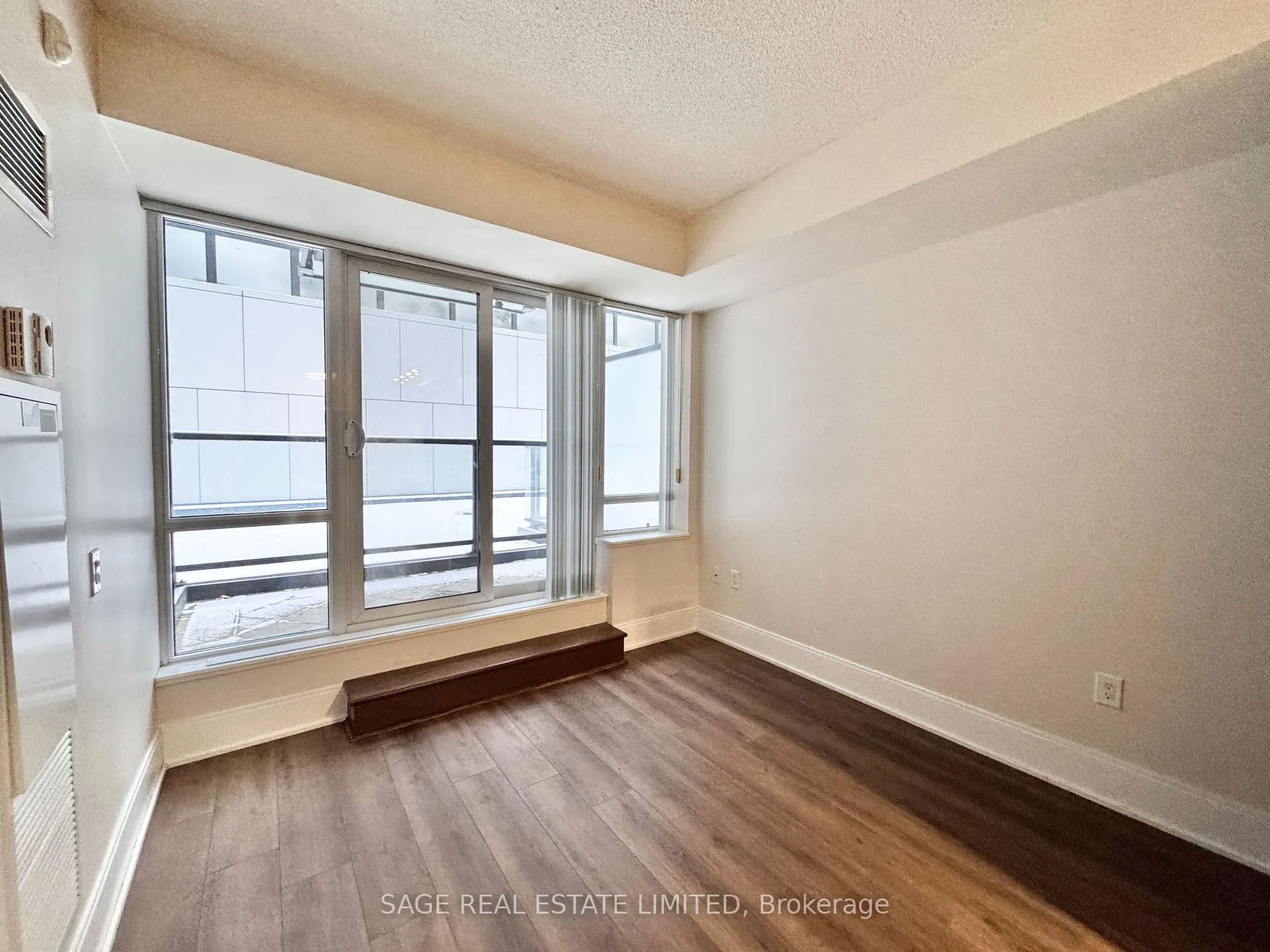 Photo 7 of Unit 201, 560 Front Street W, Toronto, Waterfront Communities — HOMEH