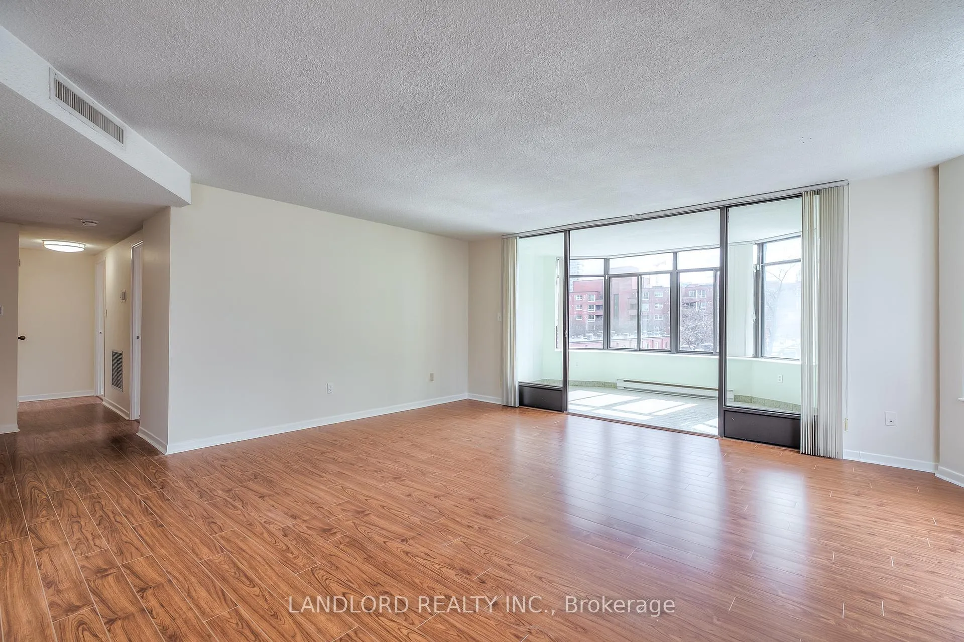 Photo 9 of Unit 405, 135 George Street S, Toronto, Waterfront Communities — HOMEH