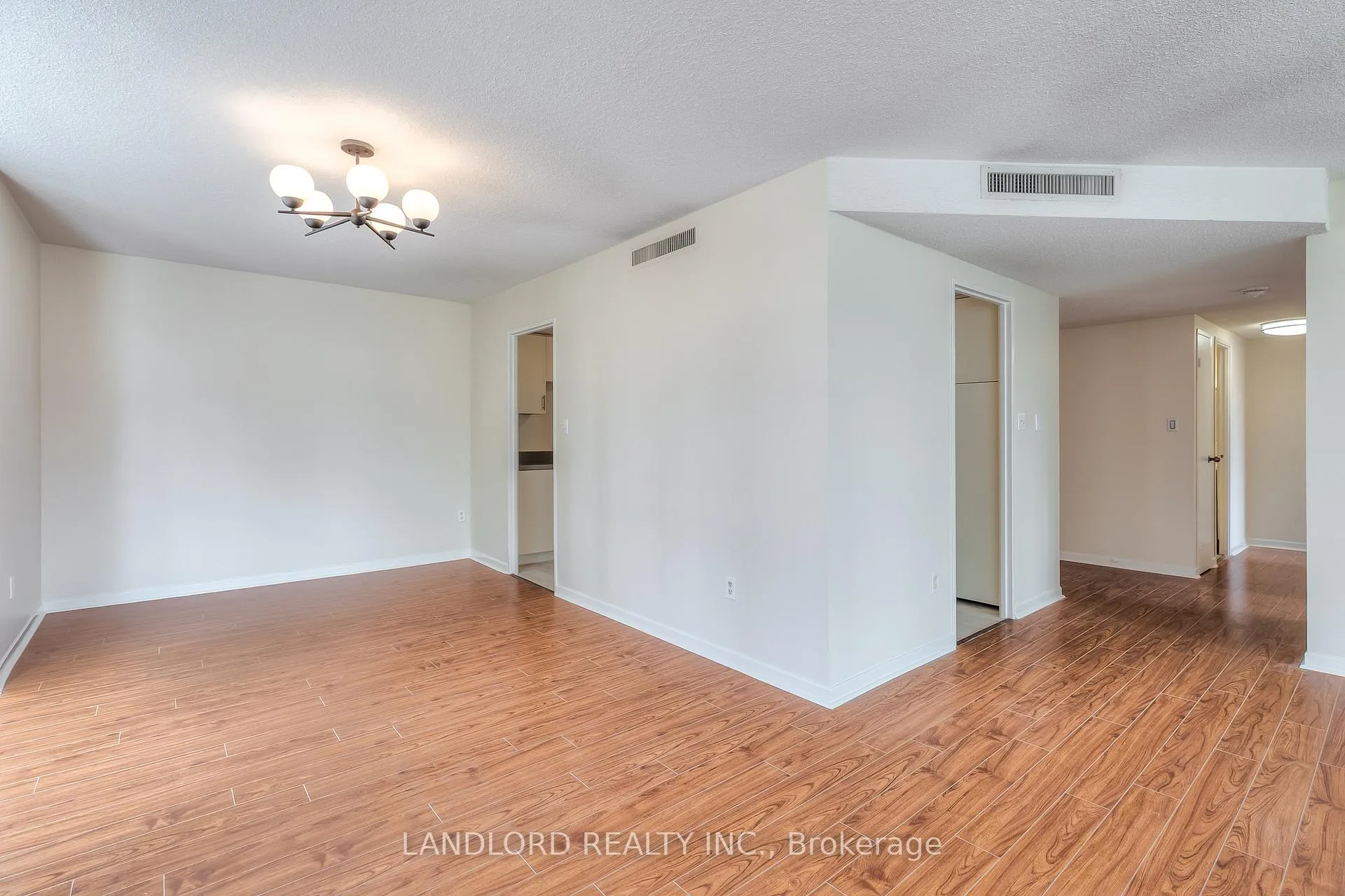 Photo 10 of Unit 405, 135 George Street S, Toronto, Waterfront Communities — HOMEH