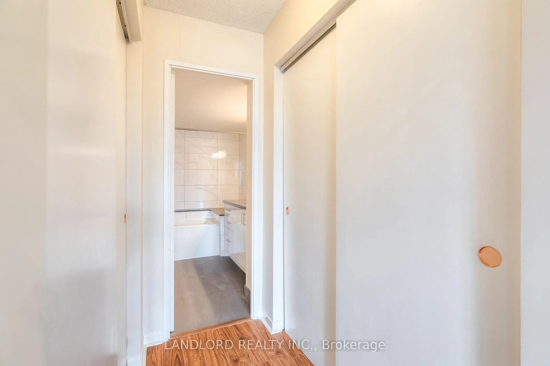 Photo 13 of Unit 405, 135 George Street S, Toronto, Waterfront Communities — HOMEH