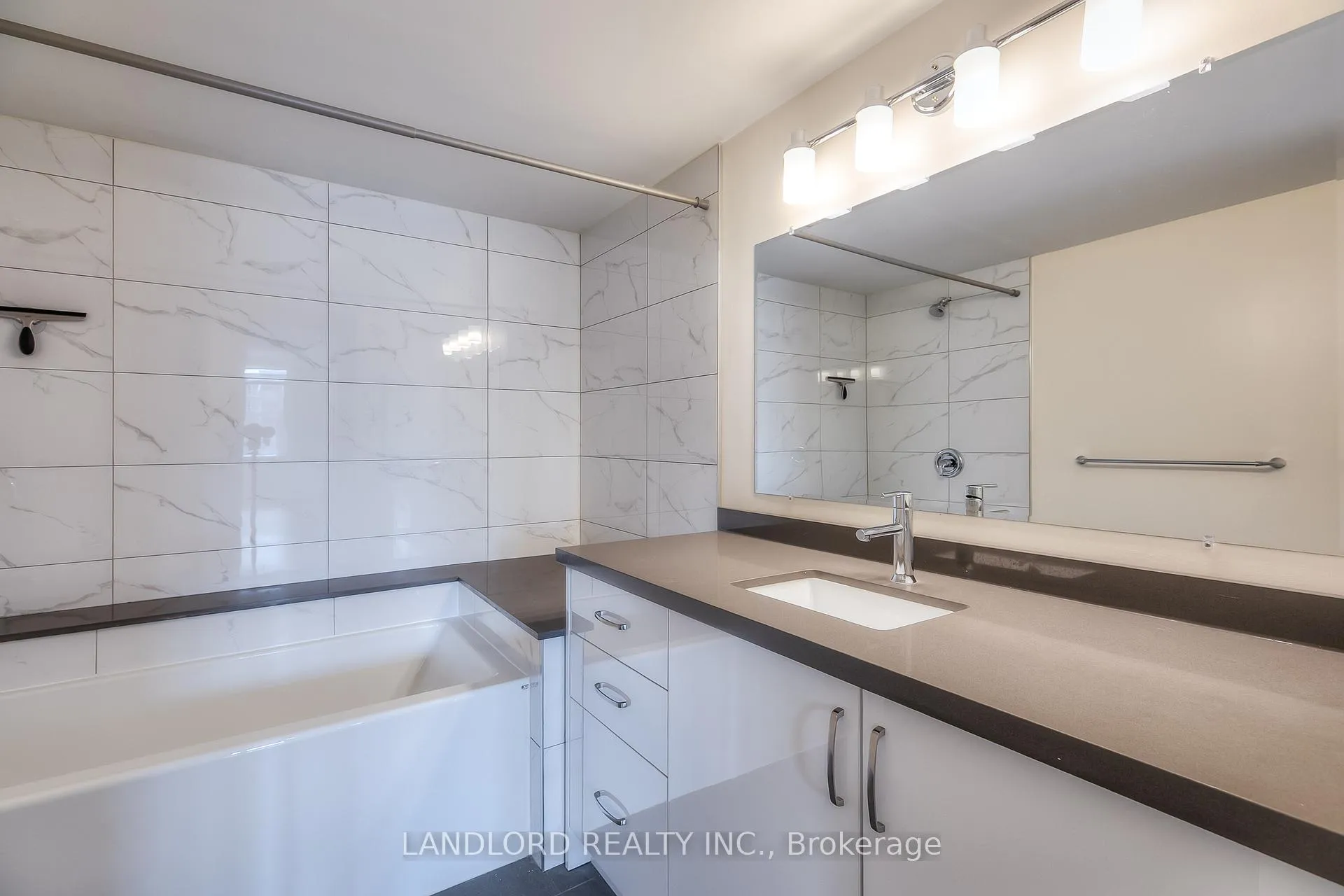 Photo 14 of Unit 405, 135 George Street S, Toronto, Waterfront Communities — HOMEH