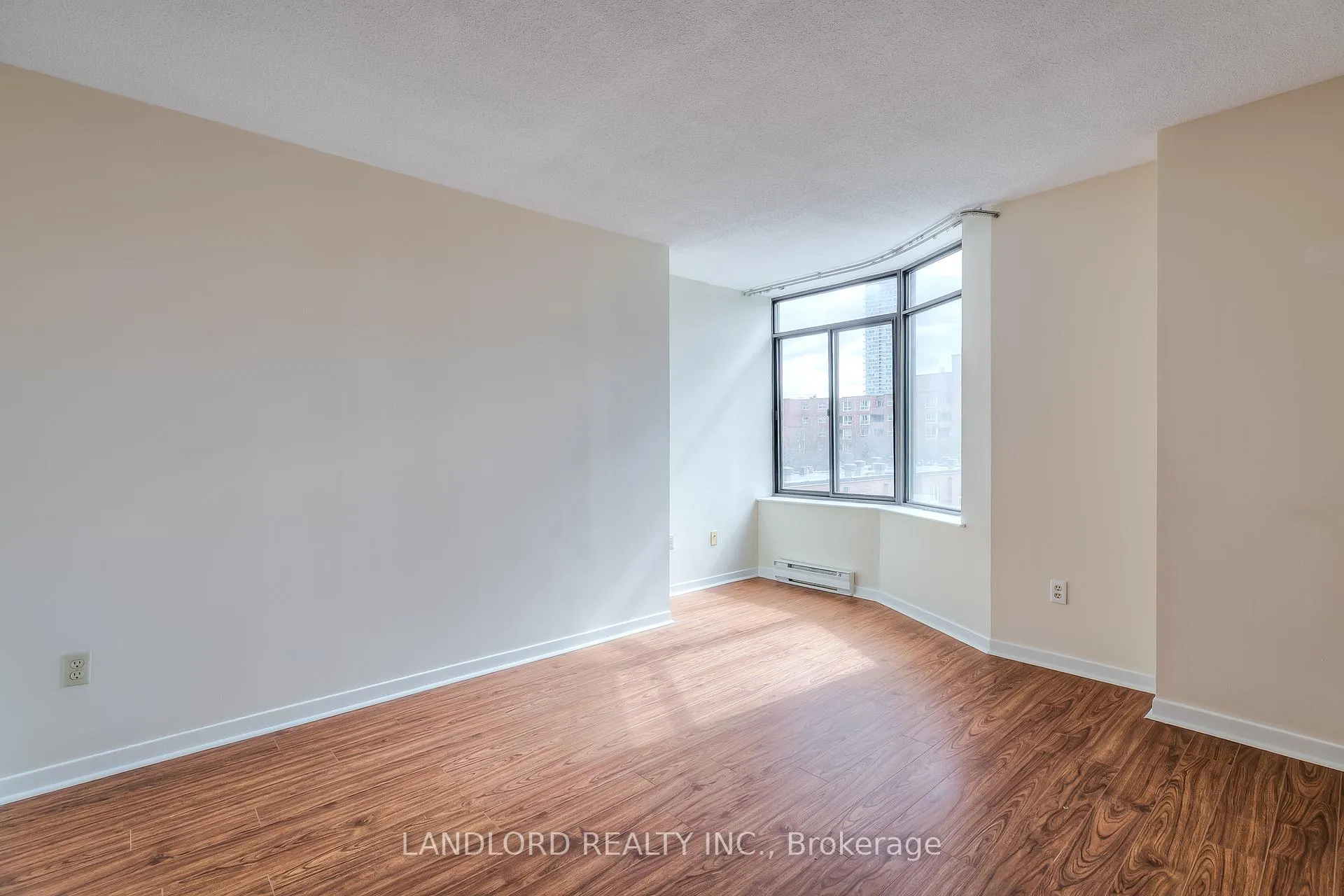 Photo 15 of Unit 405, 135 George Street S, Toronto, Waterfront Communities — HOMEH
