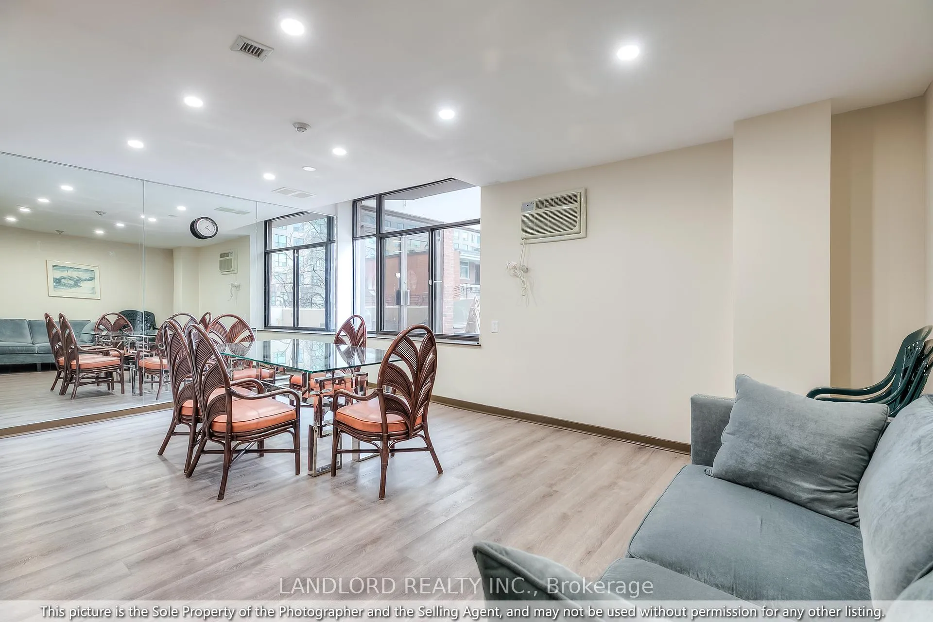 Photo 26 of Unit 405, 135 George Street S, Toronto, Waterfront Communities — HOMEH