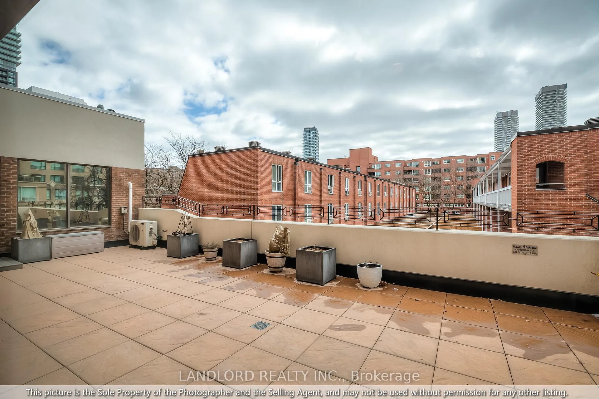 Photo 29 of Unit 405, 135 George Street S, Toronto, Waterfront Communities — HOMEH