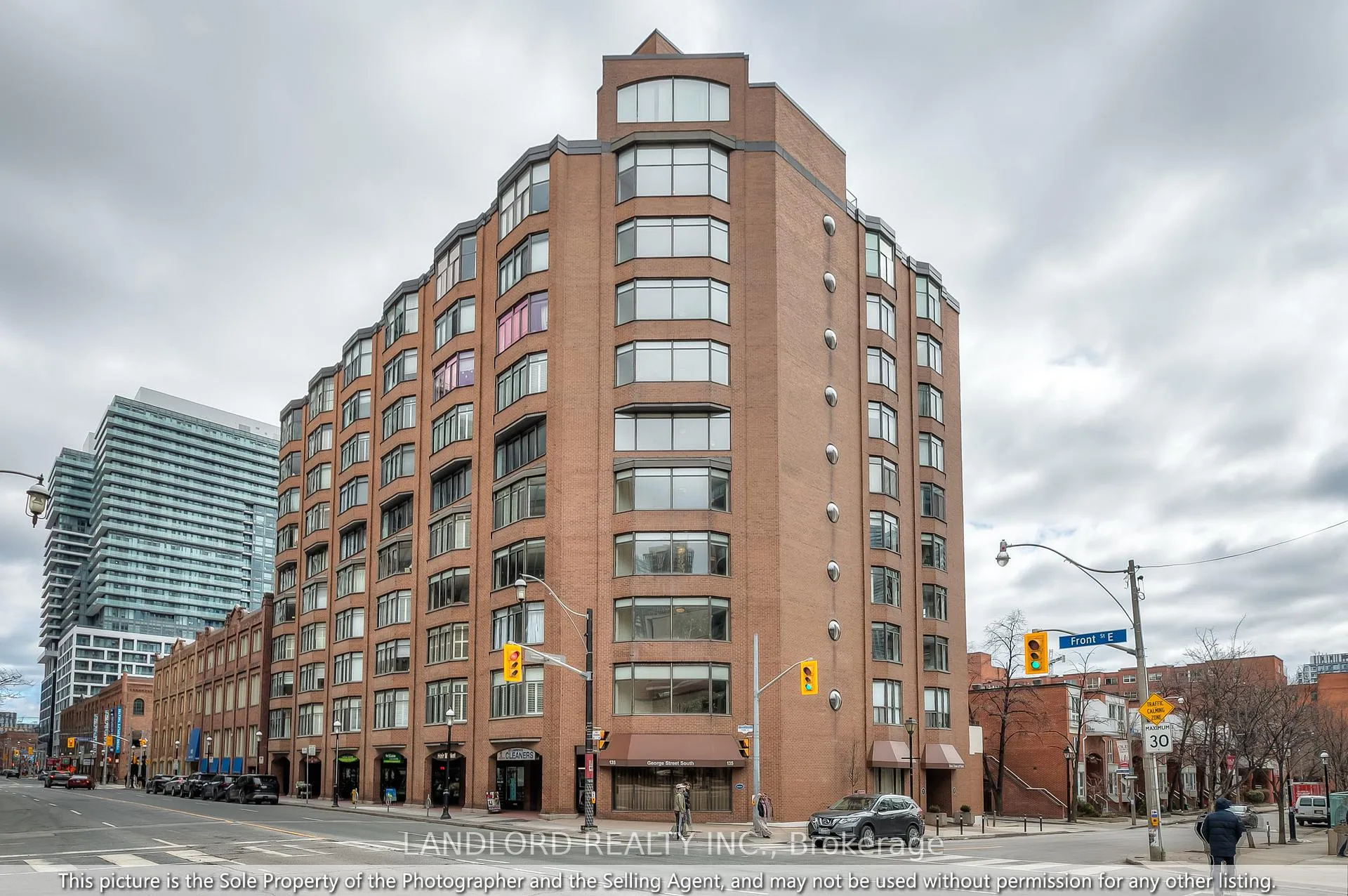Photo 32 of Unit 405, 135 George Street S, Toronto, Waterfront Communities — HOMEH