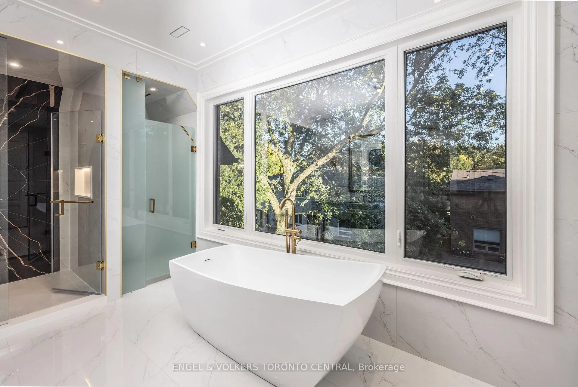 Photo 22 of 47 Danville Drive, North York, St. Andrew-Windfields — HOMEH
