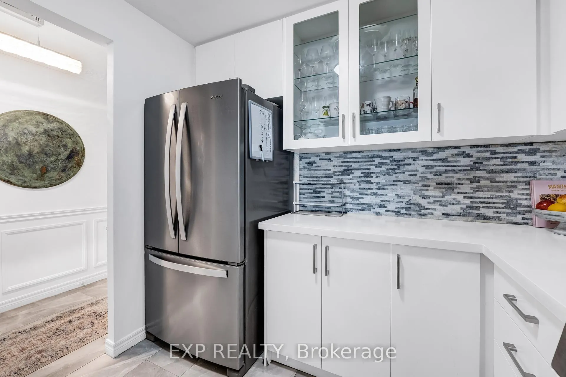 Photo 9 of Unit 810, 2 Covington Road, Toronto, Englemount-Lawrence — HOMEH