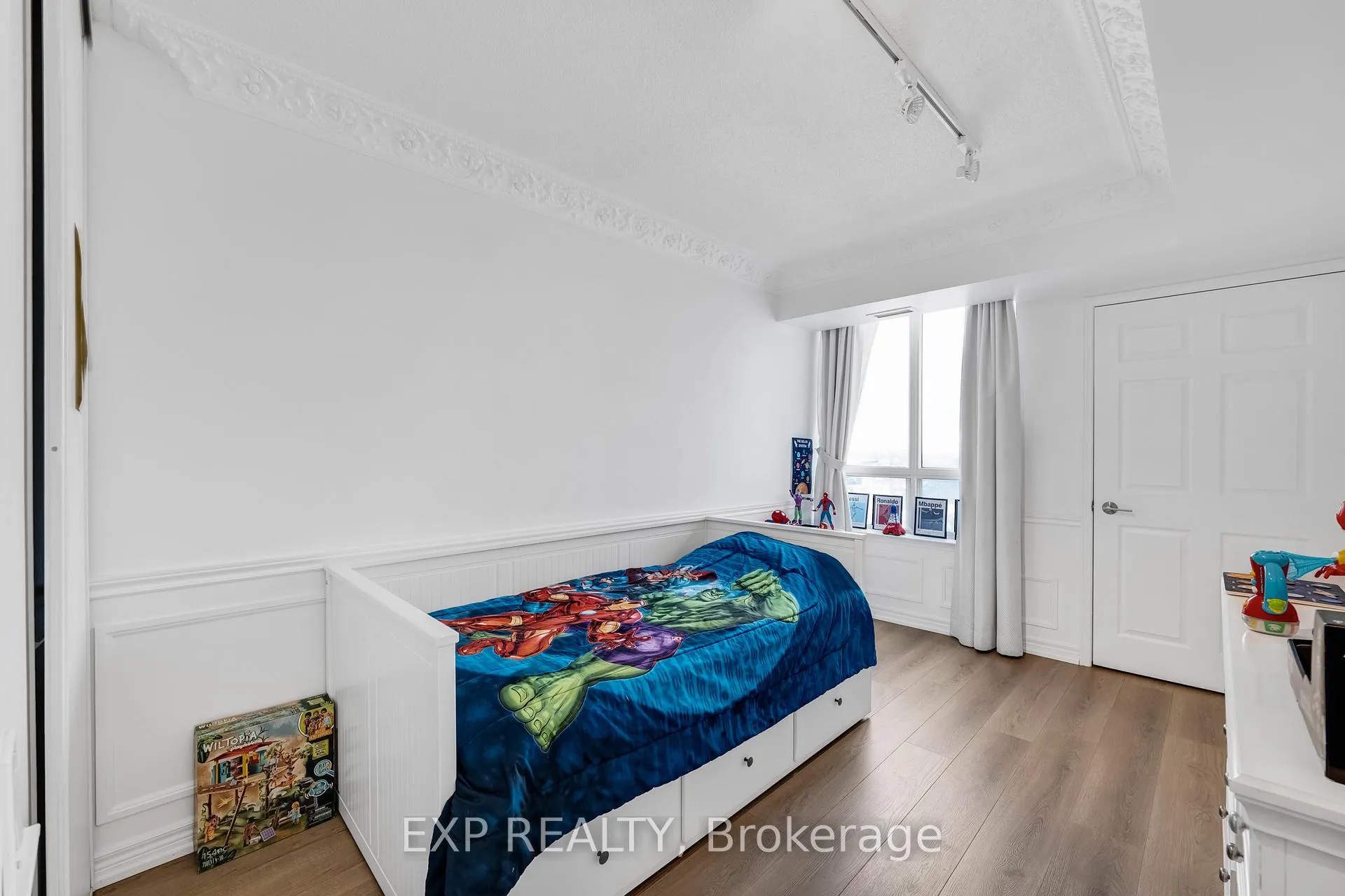 Photo 22 of Unit 810, 2 Covington Road, Toronto, Englemount-Lawrence — HOMEH