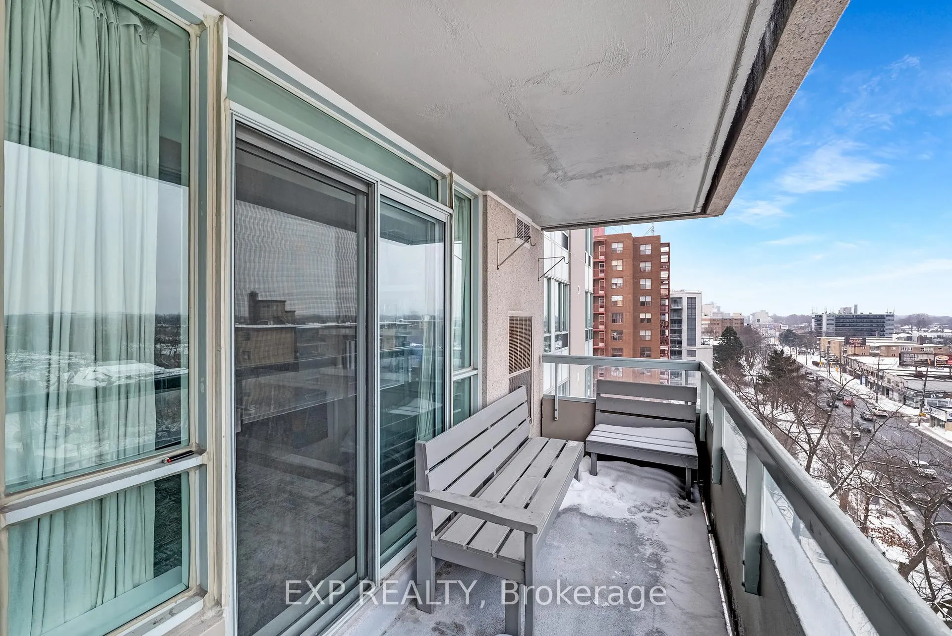 Photo 25 of Unit 810, 2 Covington Road, Toronto, Englemount-Lawrence — HOMEH