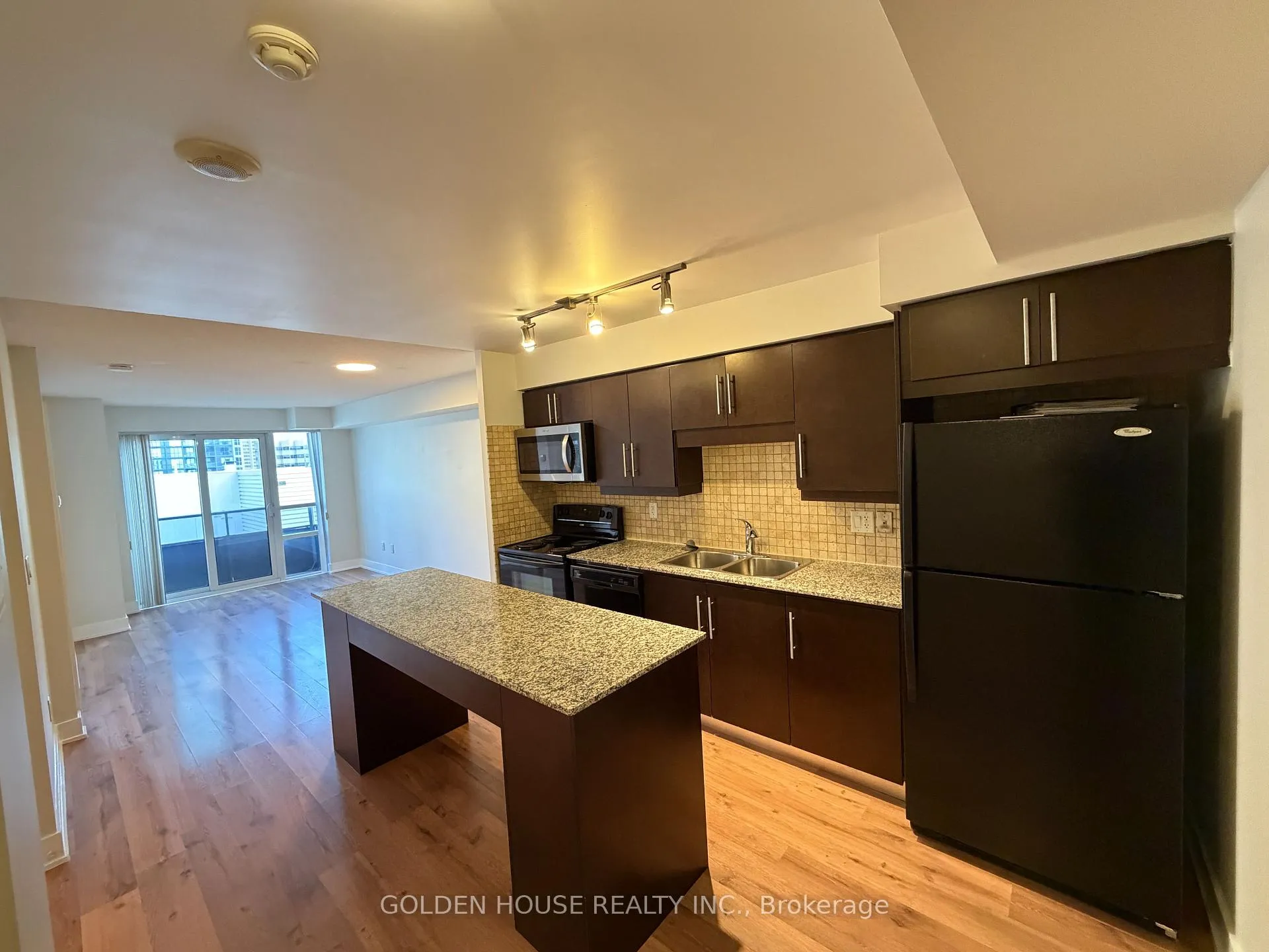 Photo 1 of Unit 2010, 20 Blue Jays Way, Toronto, Waterfront Communities — HOMEH