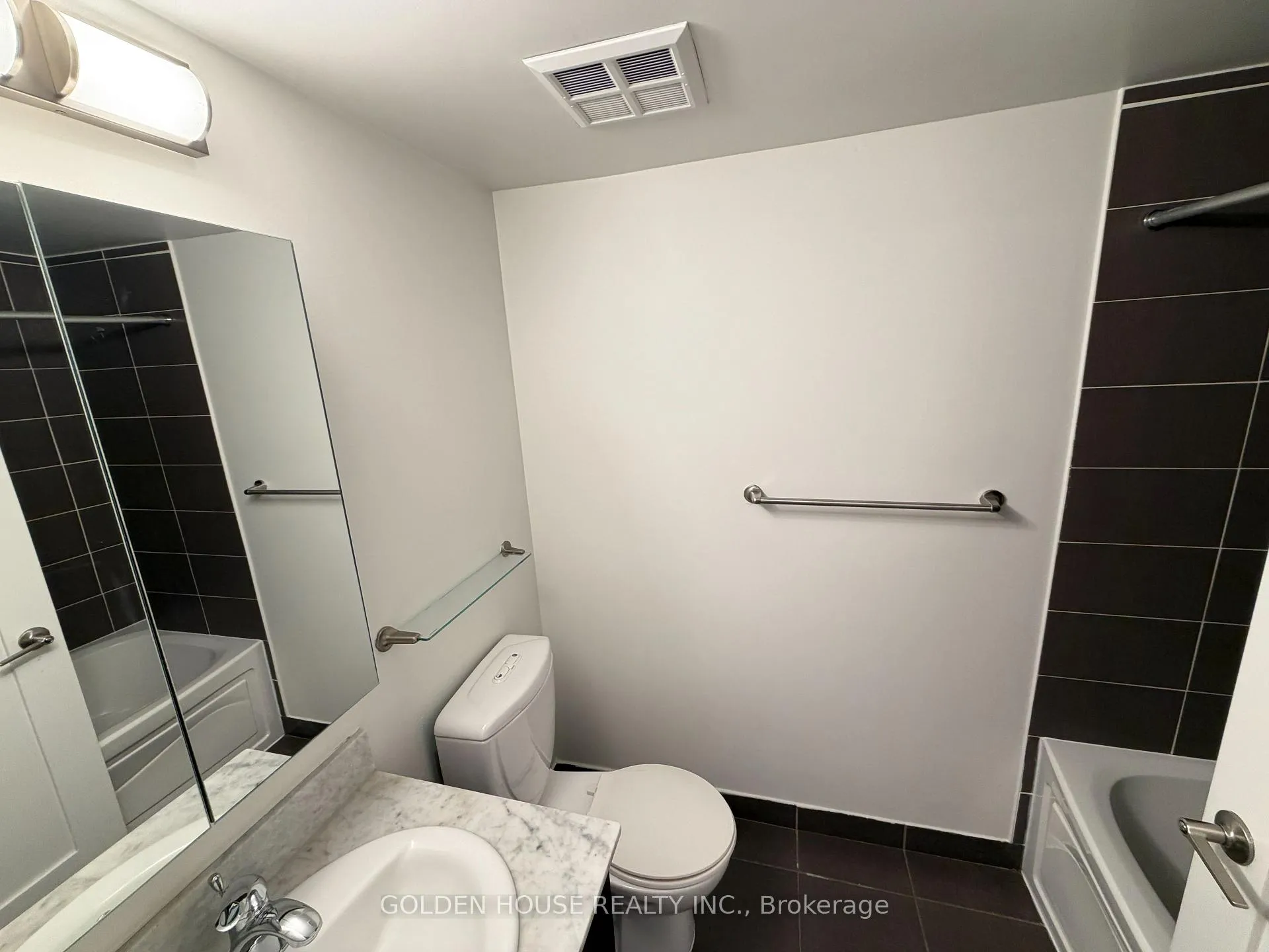 Photo 12 of Unit 2010, 20 Blue Jays Way, Toronto, Waterfront Communities — HOMEH