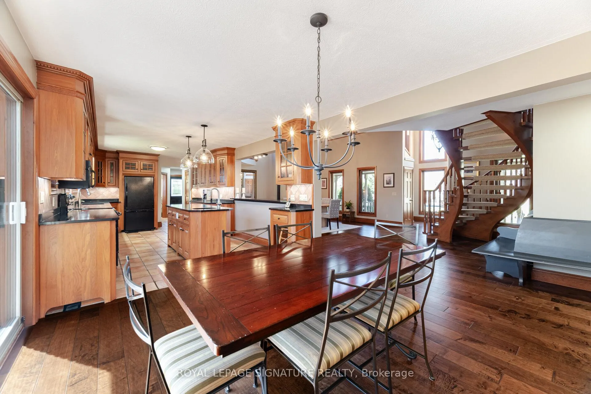 Photo 14 of 587 Hillcrest Road, Norfolk, Rural Woodhouse — HOMEH