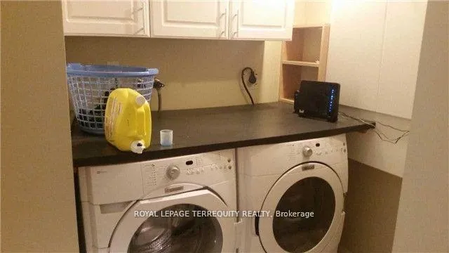 Photo 12 of 284 Pinnacle Trail, Aurora, Bayview Wellington — HOMEH