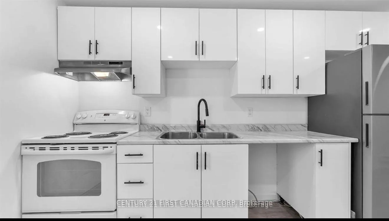 Photo 4 of 413 Main St Street S, South Huron, Exeter — HOMEH