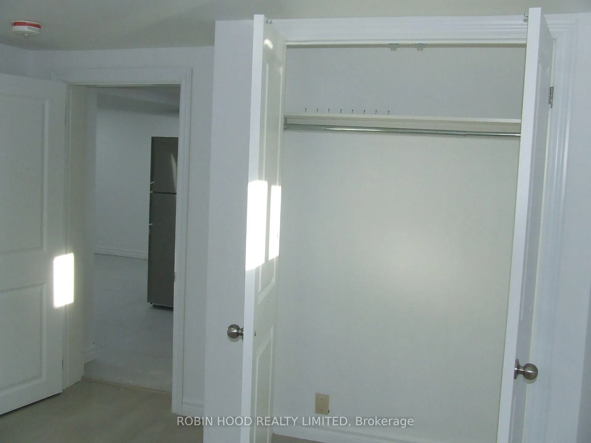 Photo 12 of Unit Basement, 377 East Avenue E, Scarborough, Rouge — HOMEH