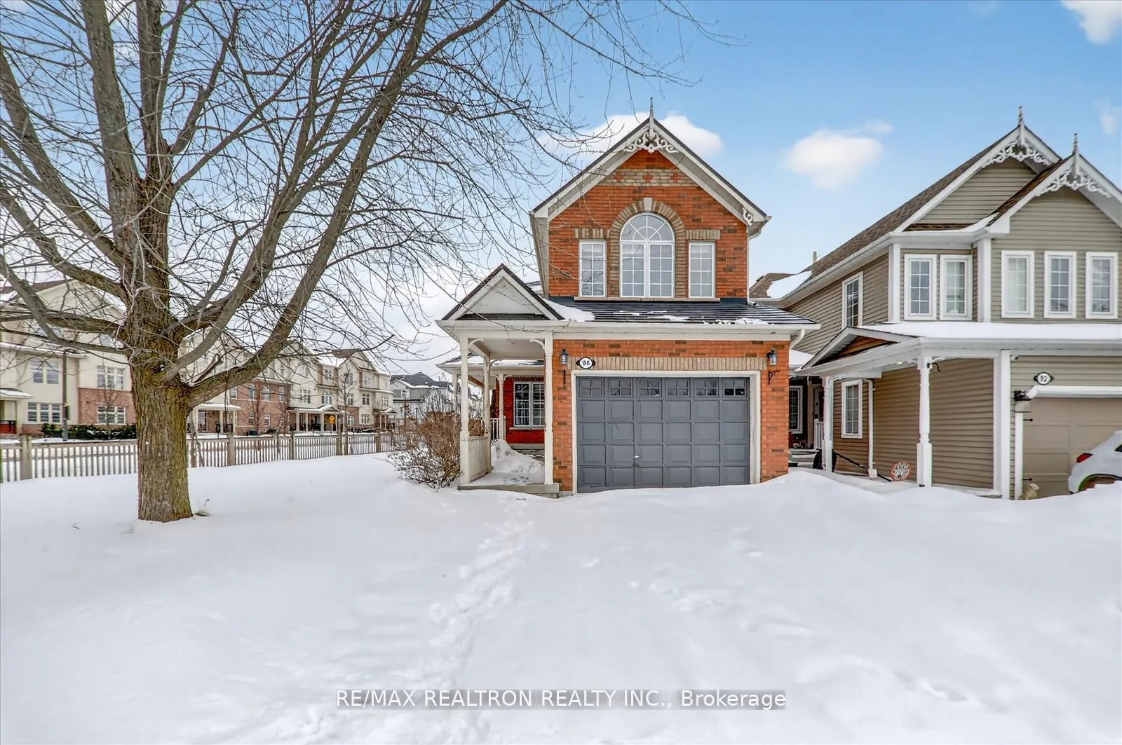 Photo 2 of 94 Bayberry Court, Whitby, Brooklin — HOMEH