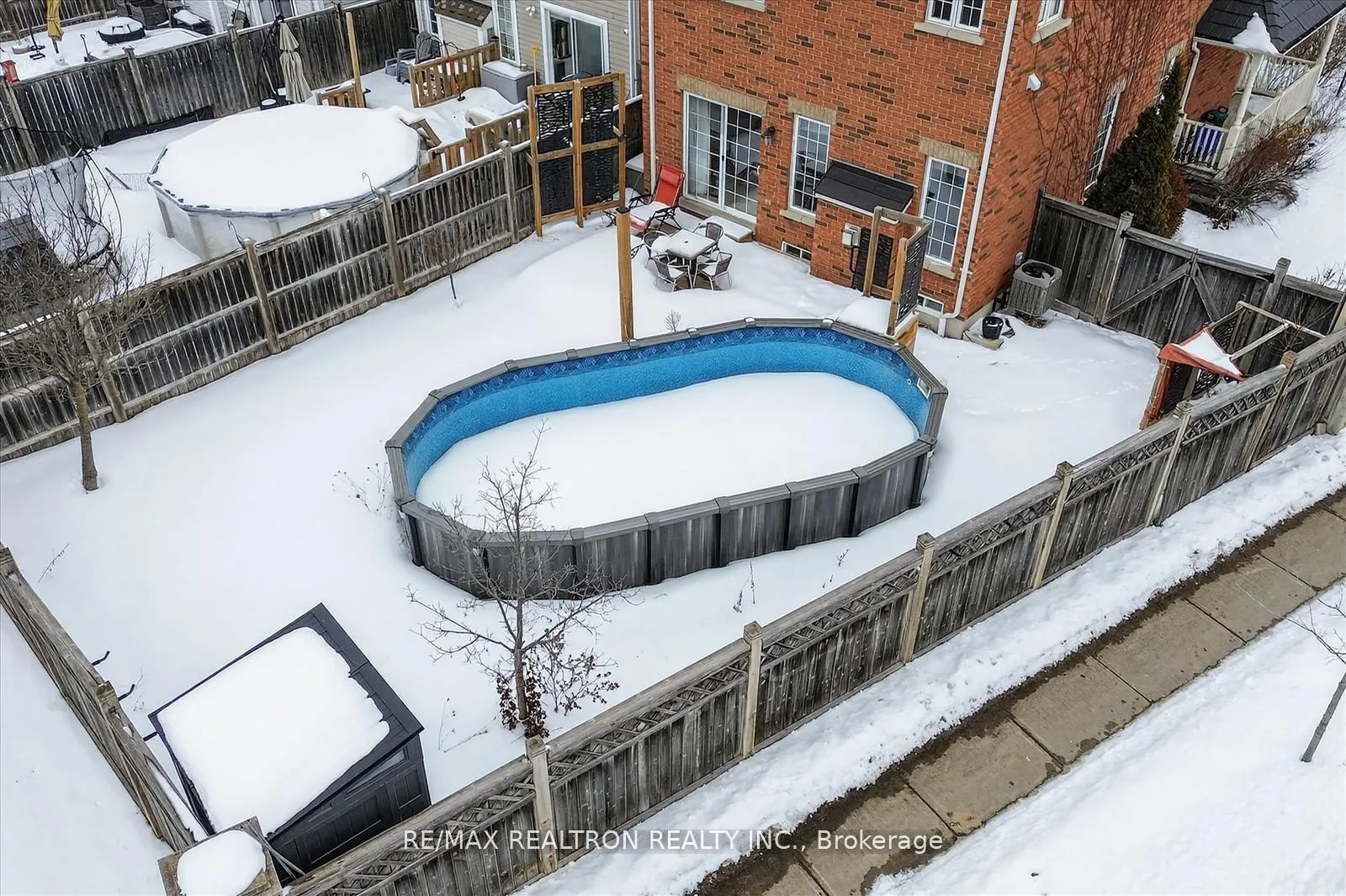 Photo 30 of 94 Bayberry Court, Whitby, Brooklin — HOMEH