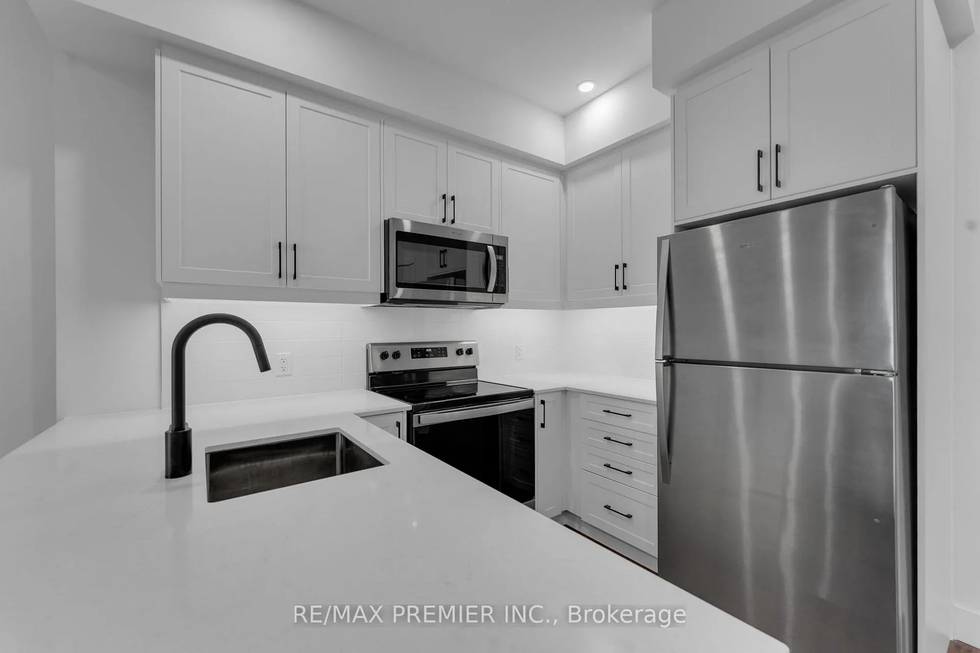 Photo 10 of Unit 215, 1000 Lackner Place, Kitchener, Grand River North — HOMEH