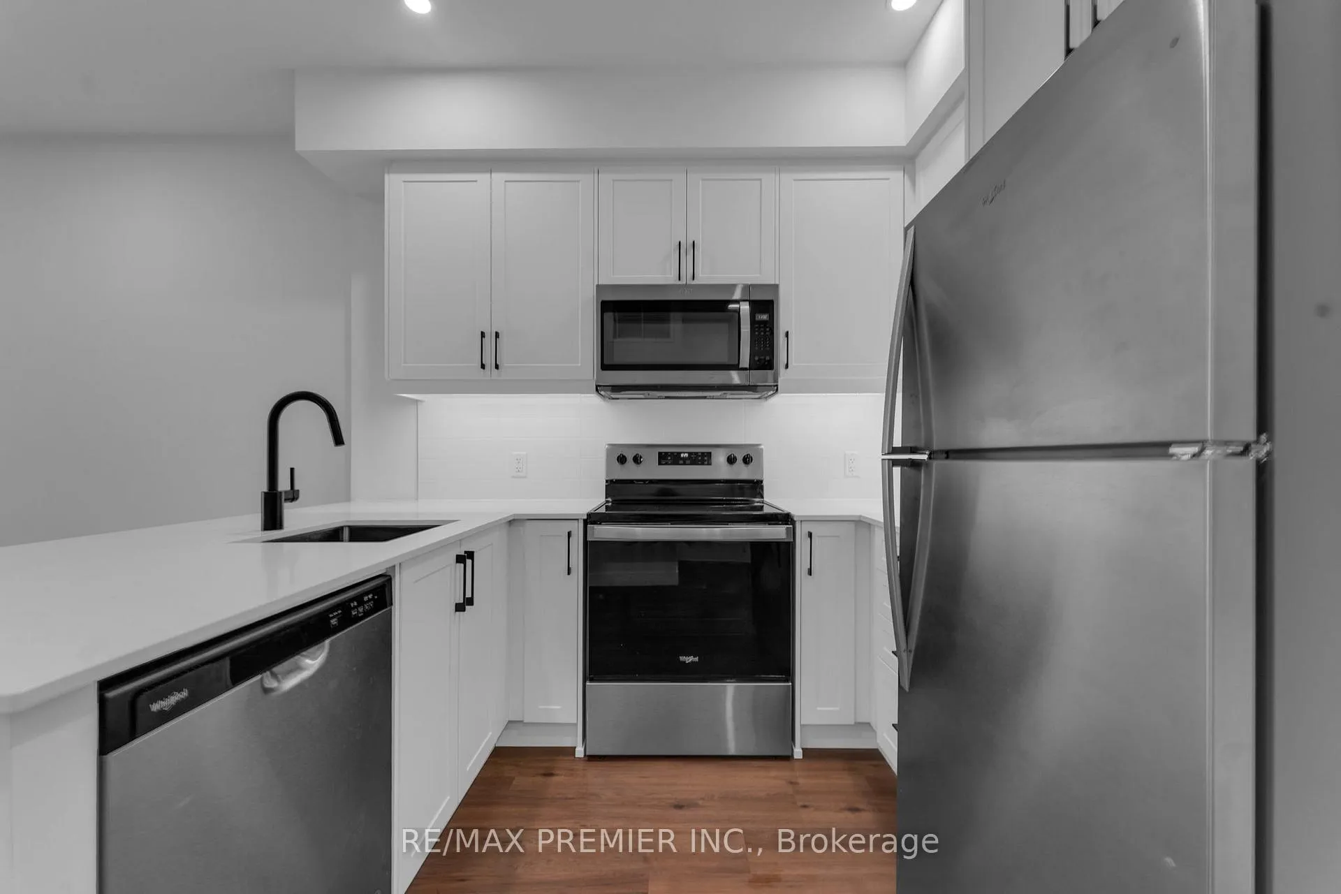 Photo 11 of Unit 215, 1000 Lackner Place, Kitchener, Grand River North — HOMEH