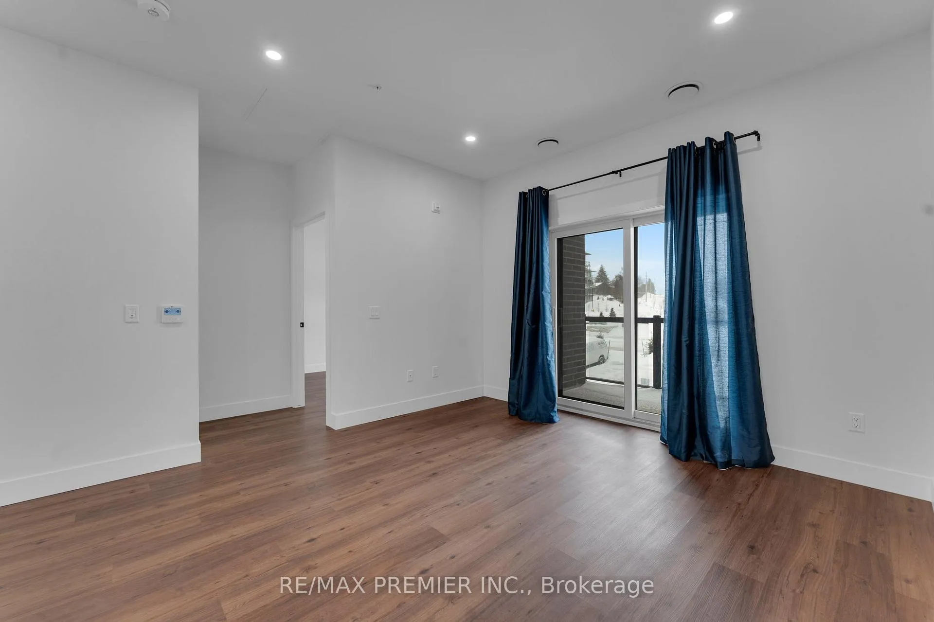 Photo 17 of Unit 215, 1000 Lackner Place, Kitchener, Grand River North — HOMEH