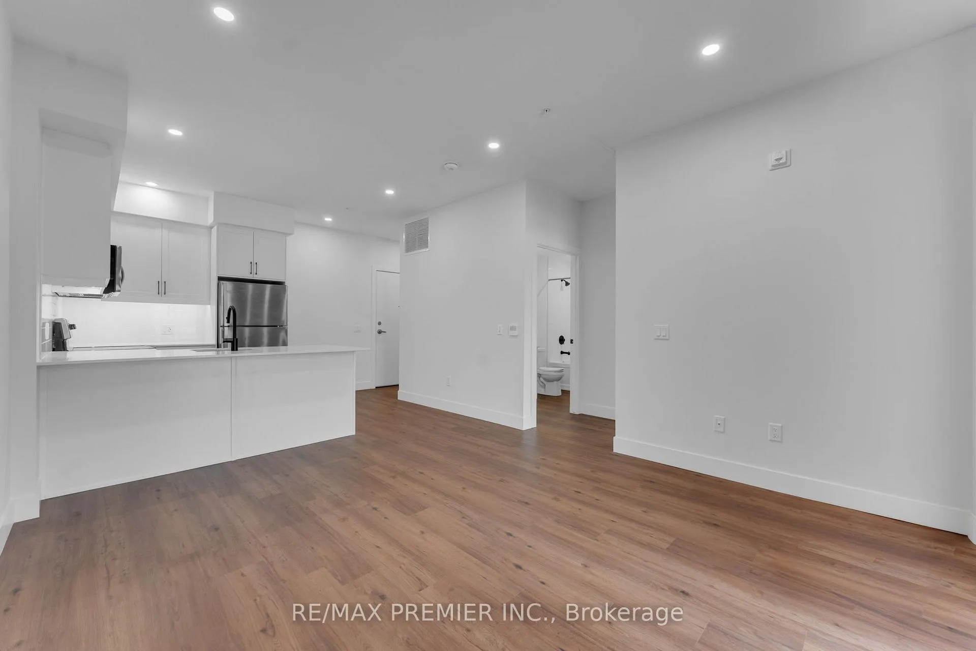 Photo 18 of Unit 215, 1000 Lackner Place, Kitchener, Grand River North — HOMEH