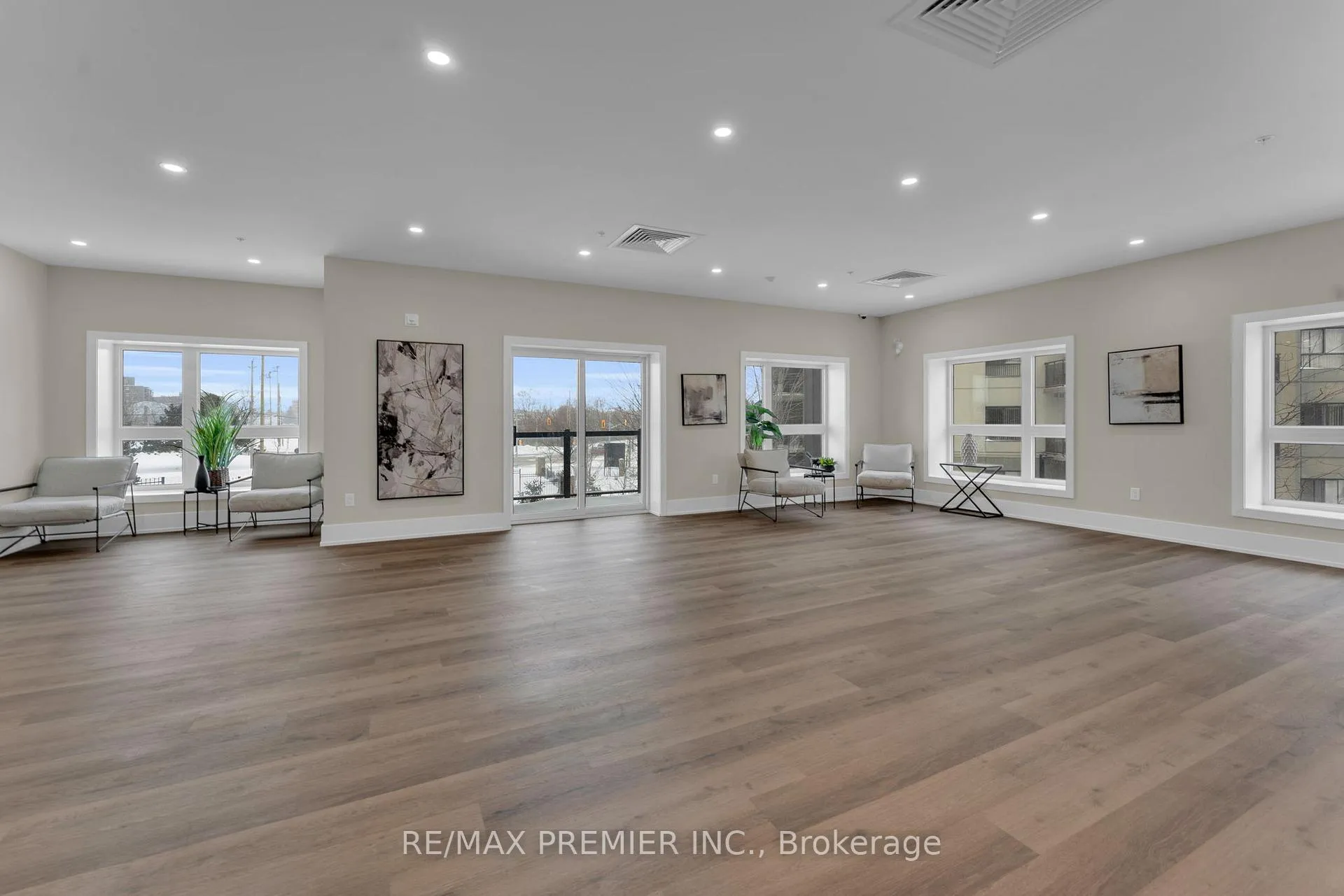 Photo 27 of Unit 215, 1000 Lackner Place, Kitchener, Grand River North — HOMEH