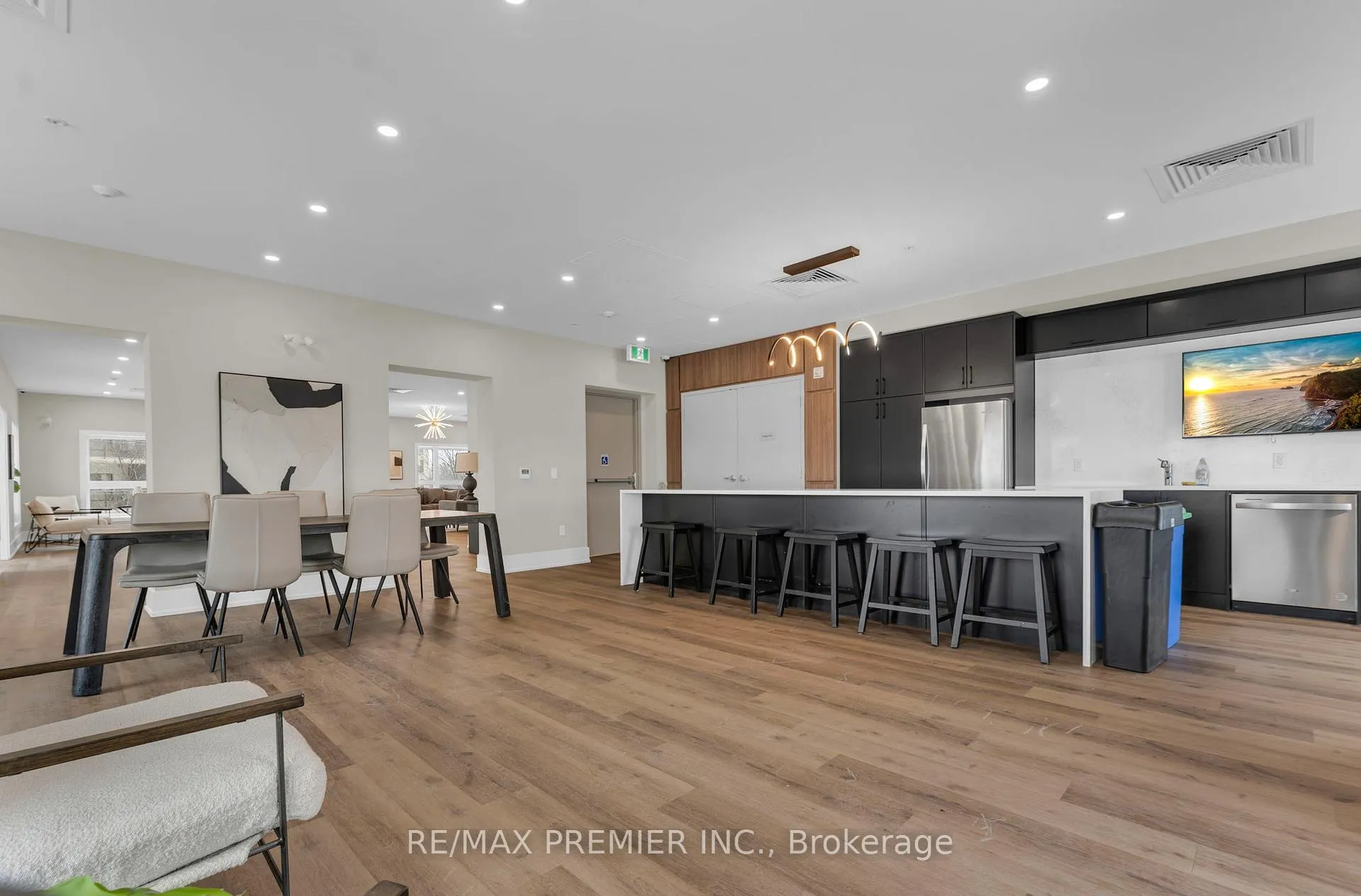Photo 33 of Unit 215, 1000 Lackner Place, Kitchener, Grand River North — HOMEH