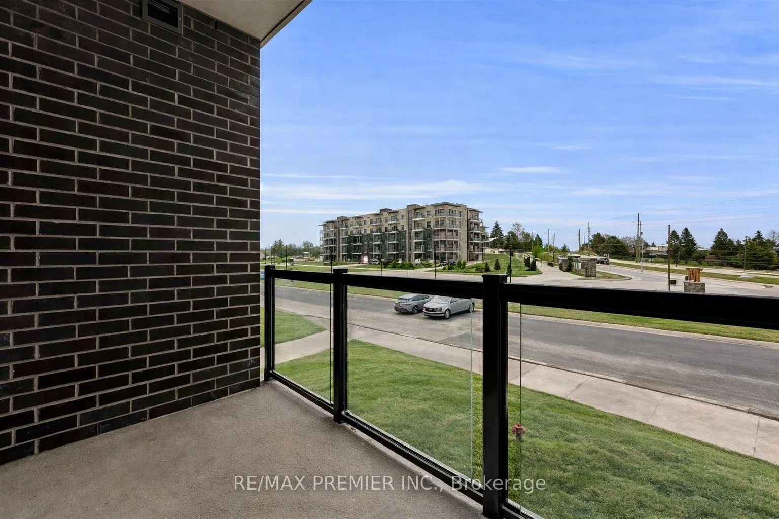 Photo 39 of Unit 215, 1000 Lackner Place, Kitchener, Grand River North — HOMEH