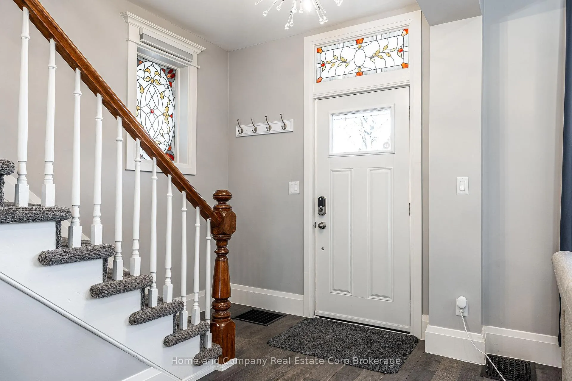 Photo 3 of 137 Water Street, Stratford — HOMEH