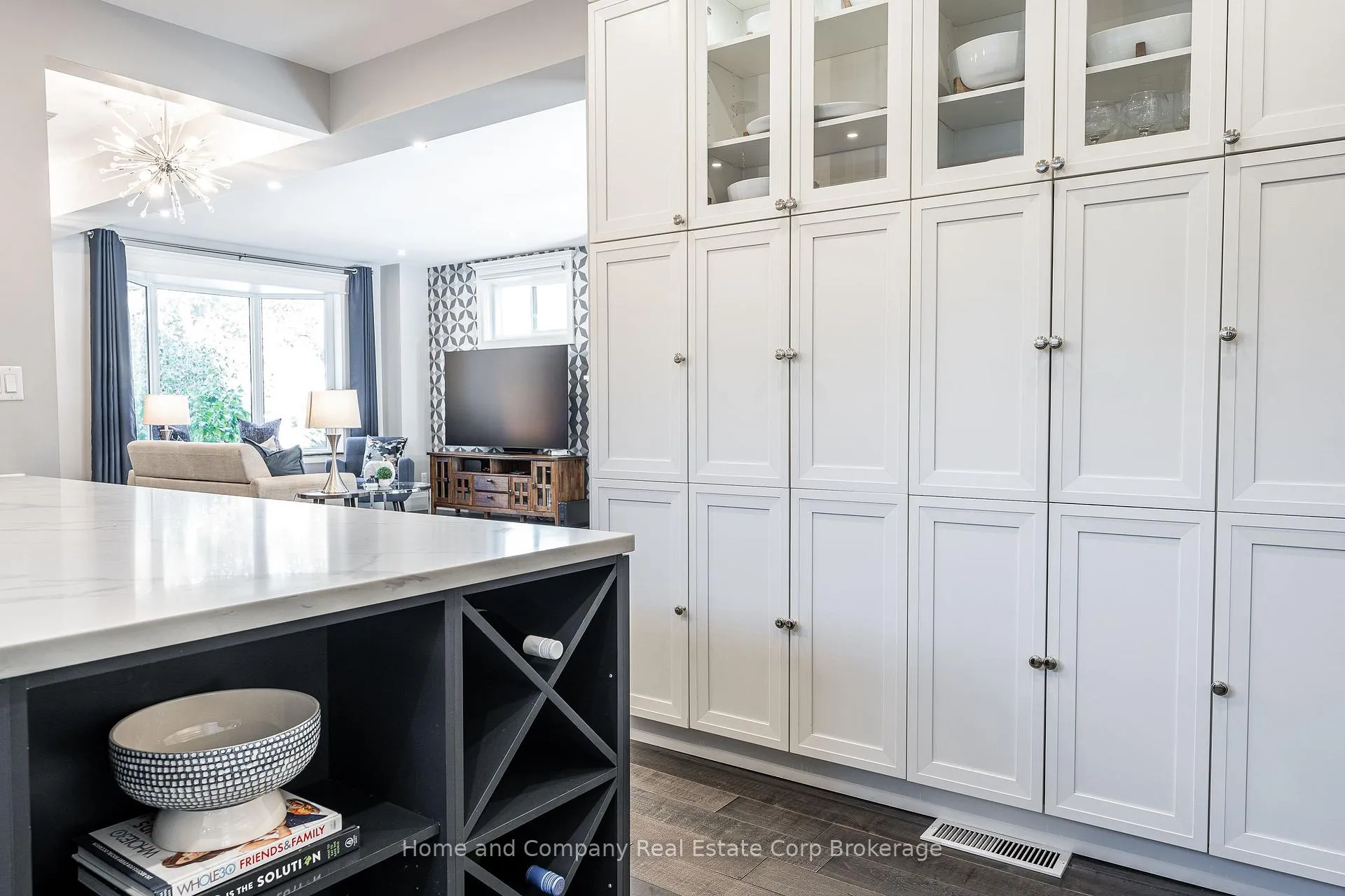 Photo 17 of 137 Water Street, Stratford — HOMEH