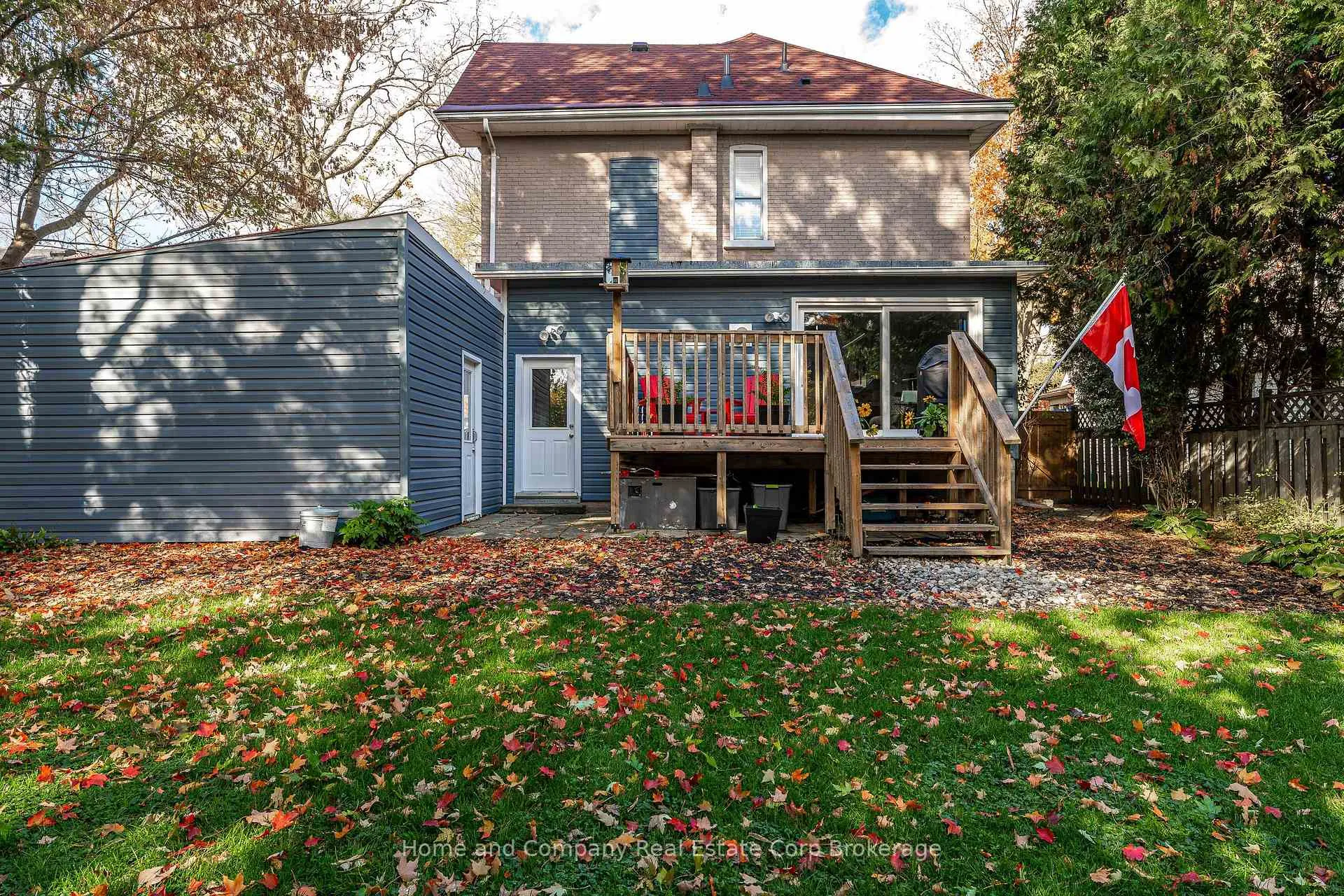 Photo 41 of 137 Water Street, Stratford — HOMEH