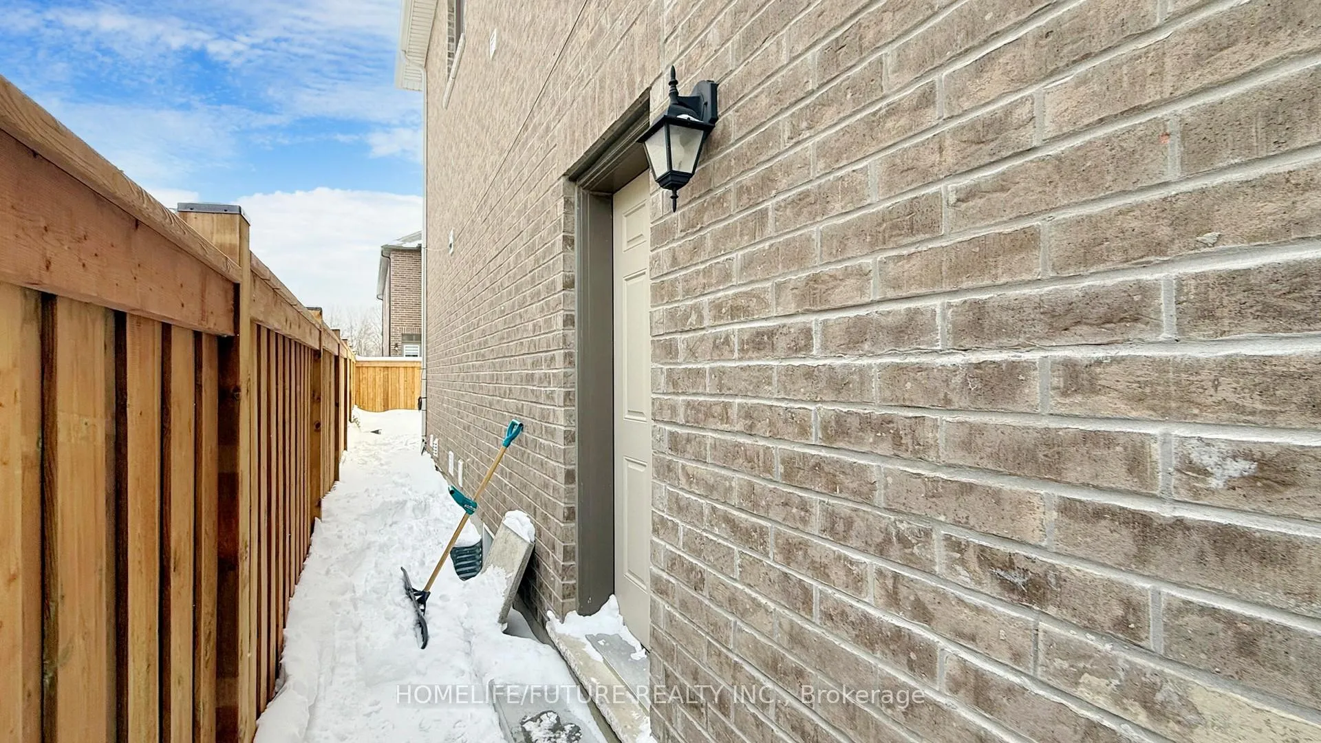 Photo 45 of 1572 Honey Locust Place, Pickering, Rural Pickering — HOMEH