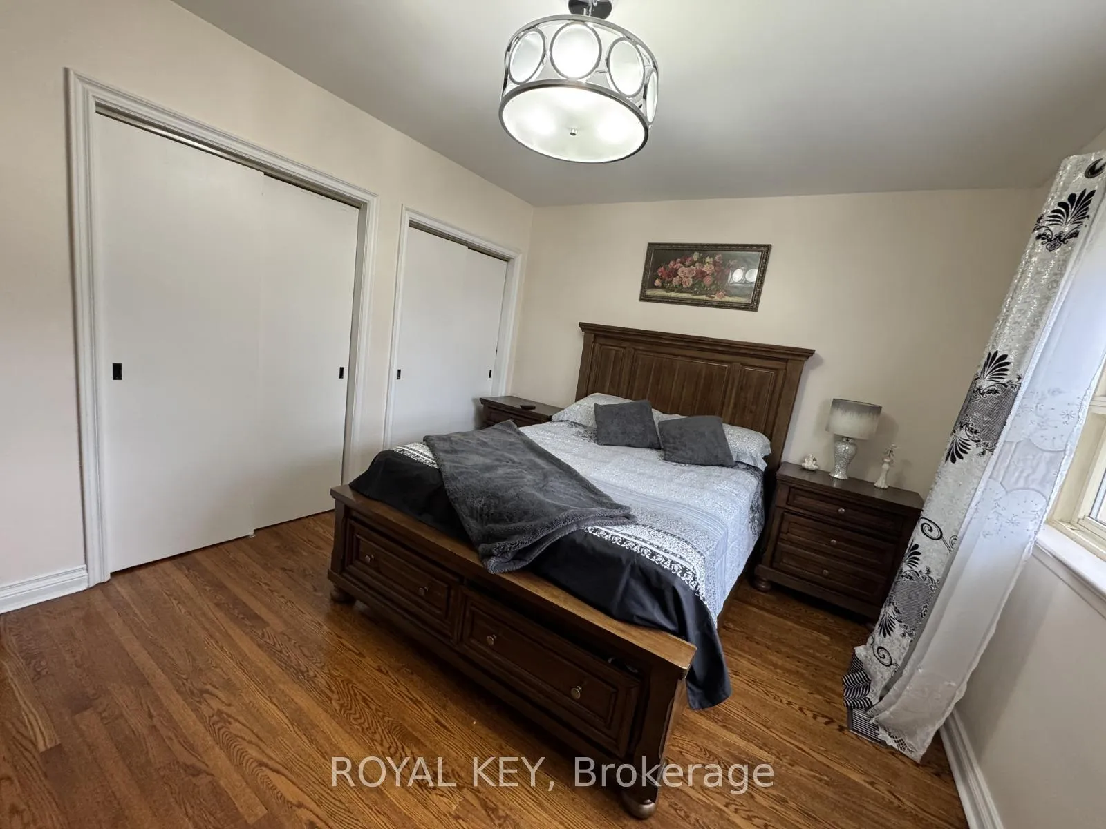 Photo 11 of 20 Kennebec Crescent, Etobicoke, Rexdale-Kipling — HOMEH