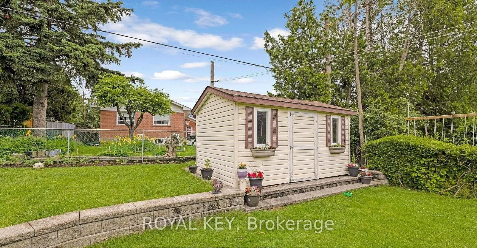 Photo 20 of 20 Kennebec Crescent, Etobicoke, Rexdale-Kipling — HOMEH