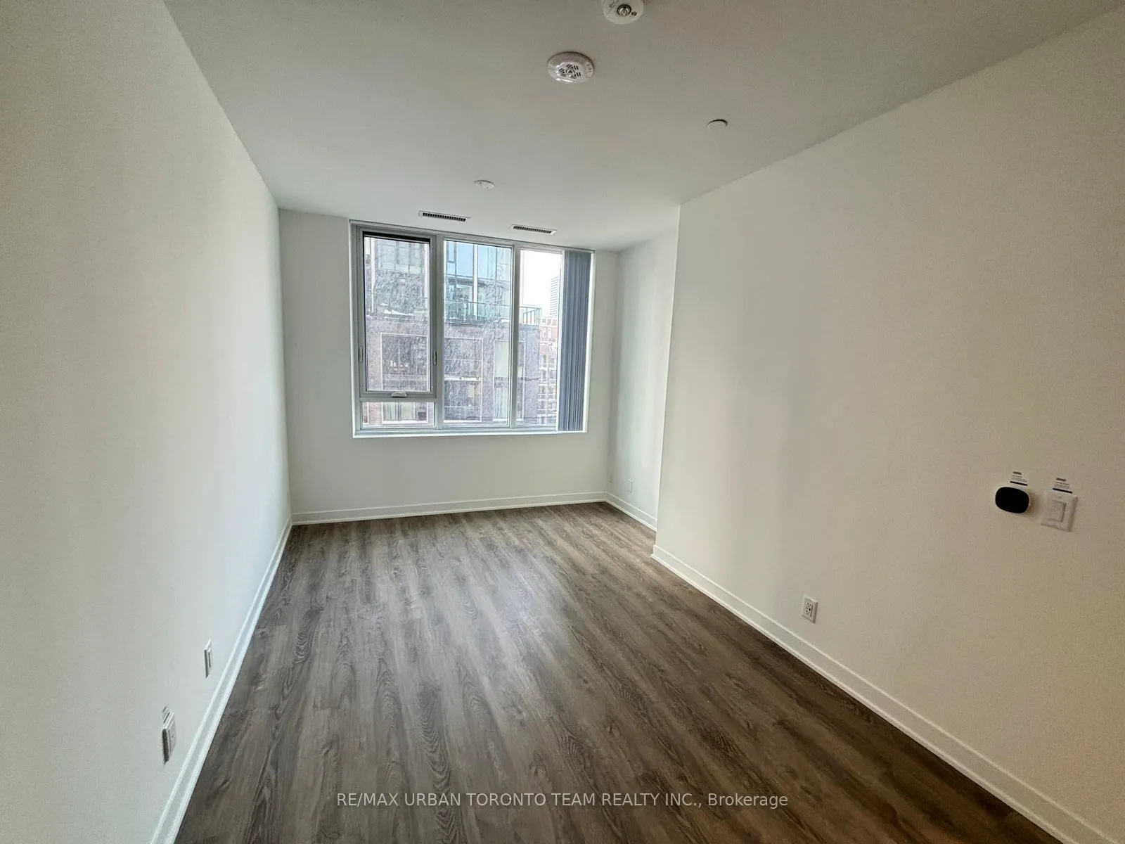 Photo 2 of Unit 1017, 180 Front Street E, Toronto, Moss Park — HOMEH